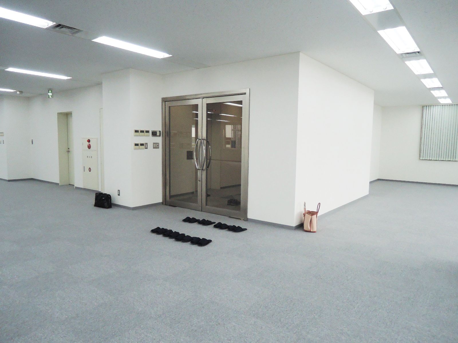 貸室出入口