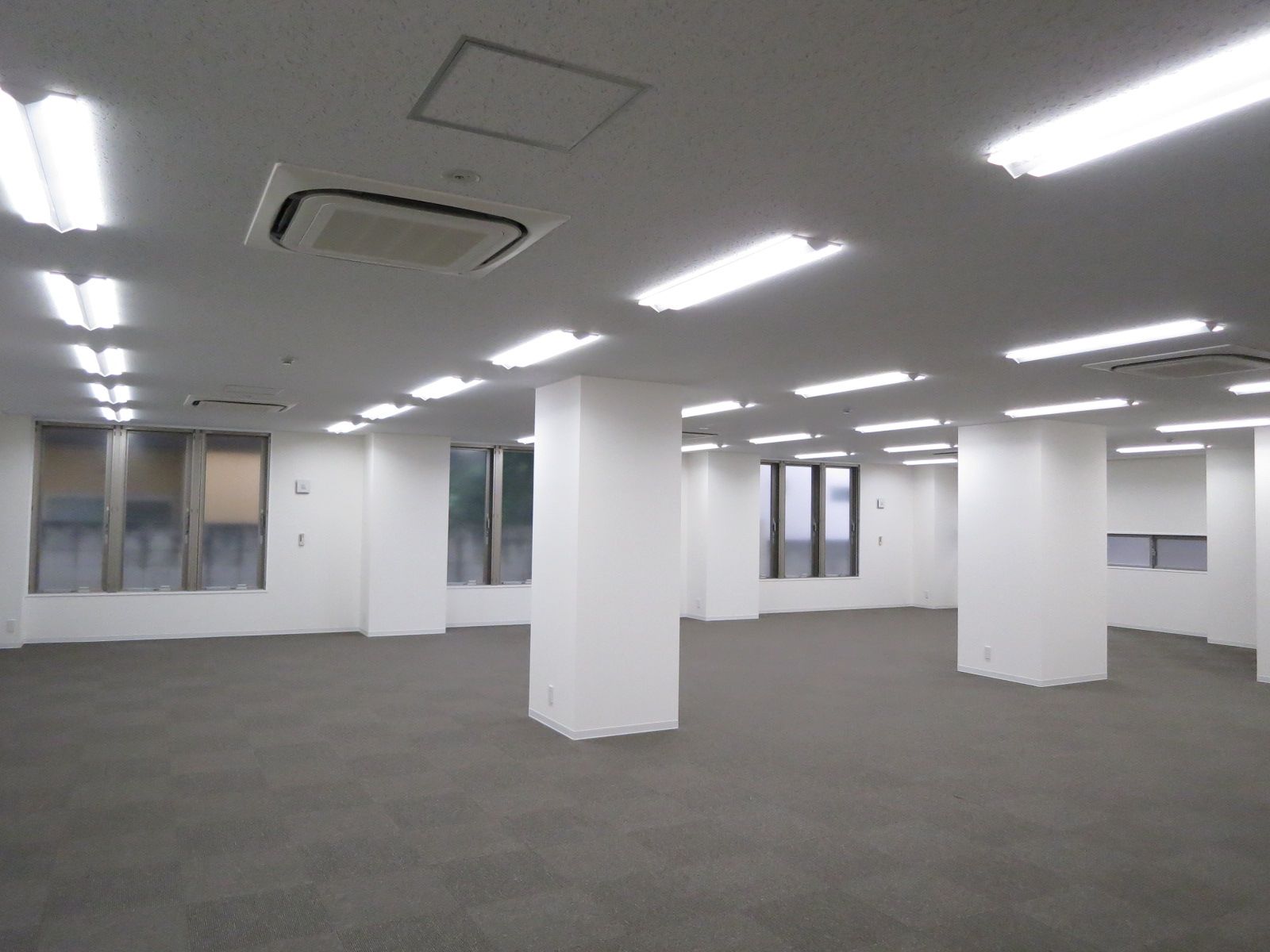 別角度の様子
