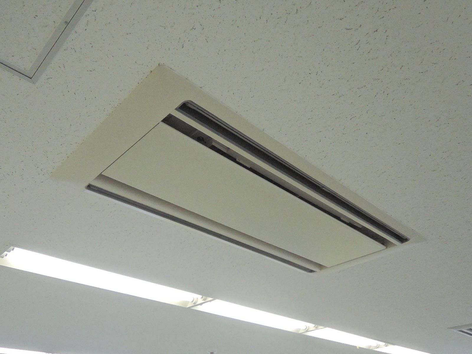 空調吹き出し口