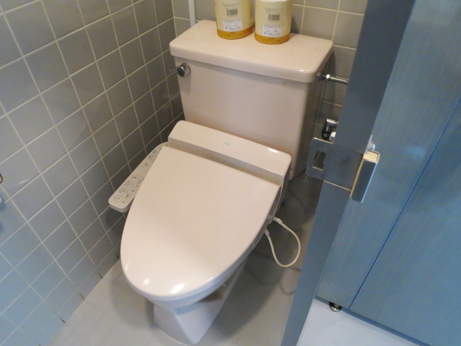 男女別トイレ個室