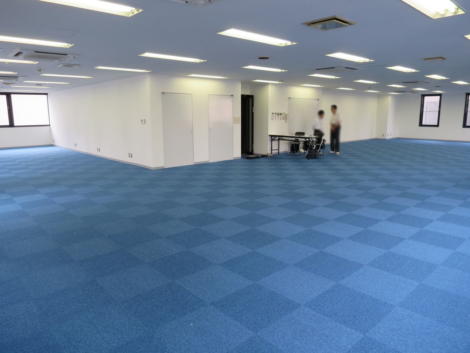 オフィス室内参考画像