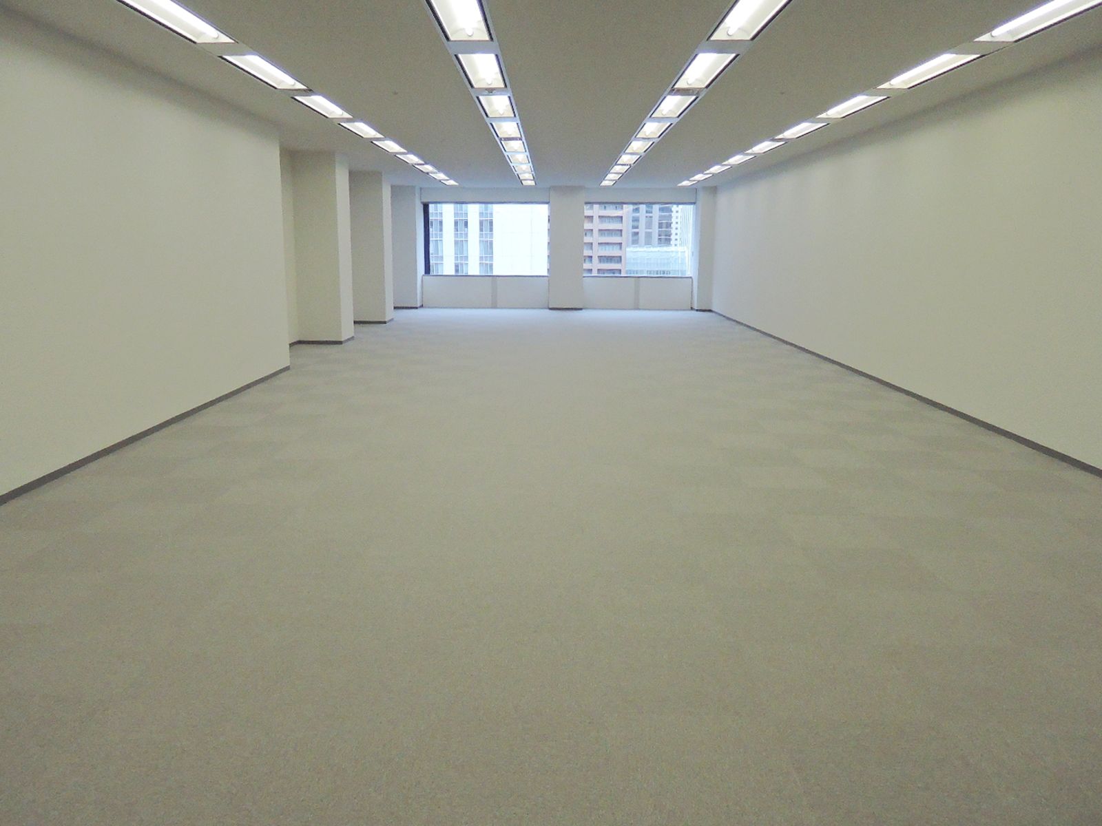 オフィス室内参考画像（5階・110号室）