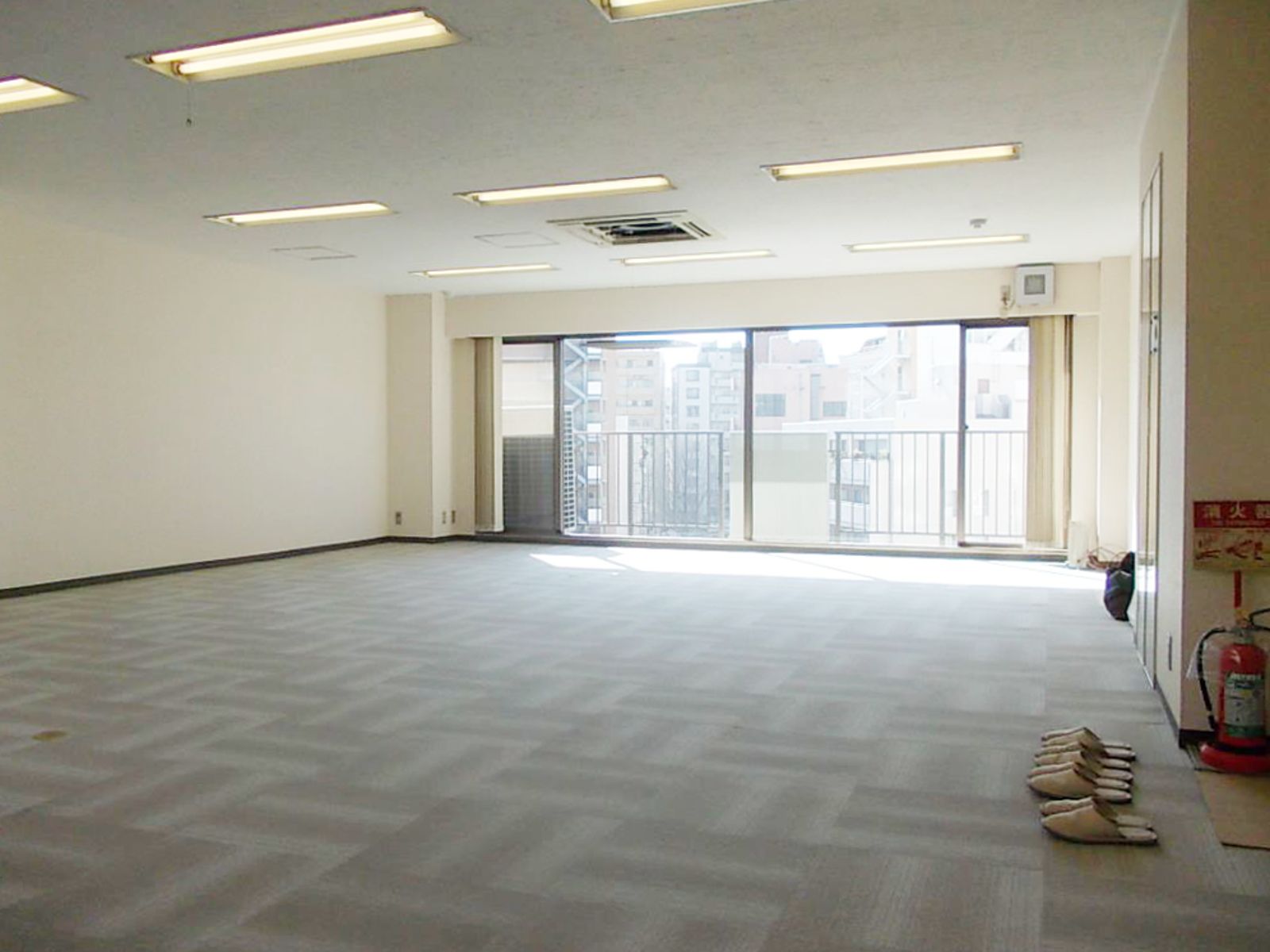 オフィス室内参考画像（基準階）