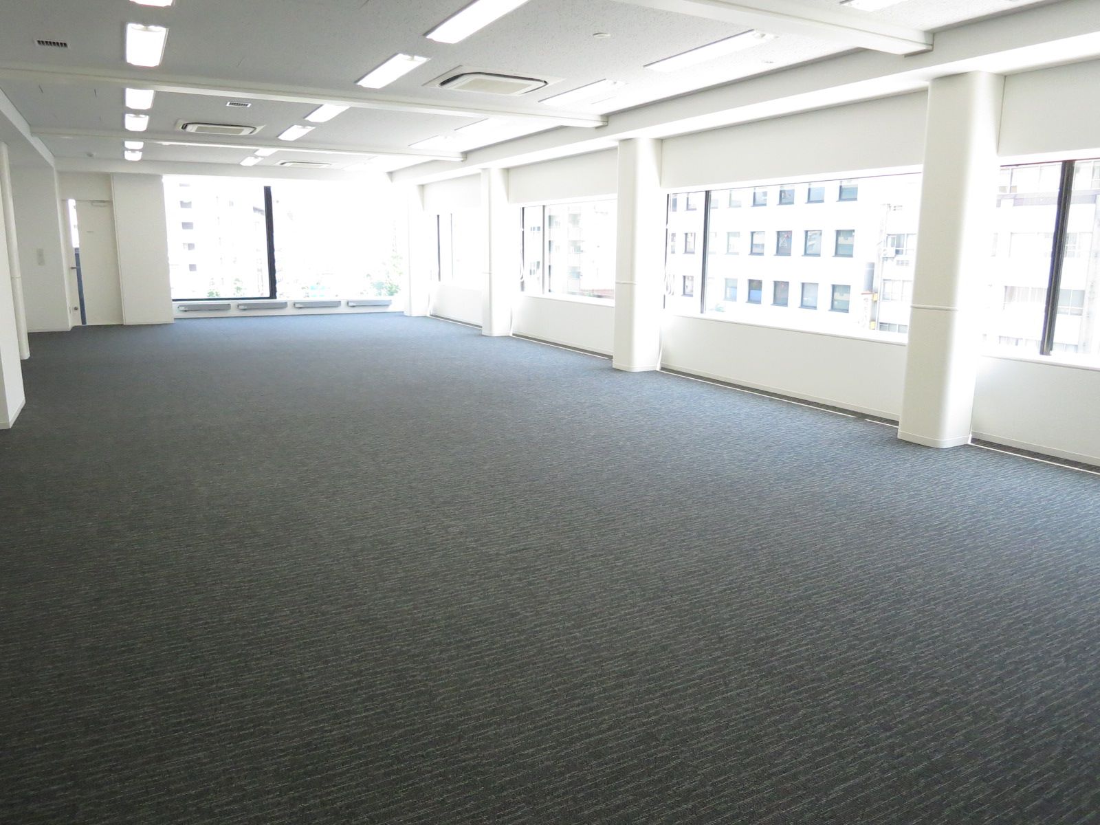 オフィス室内参考画像（基準階）
