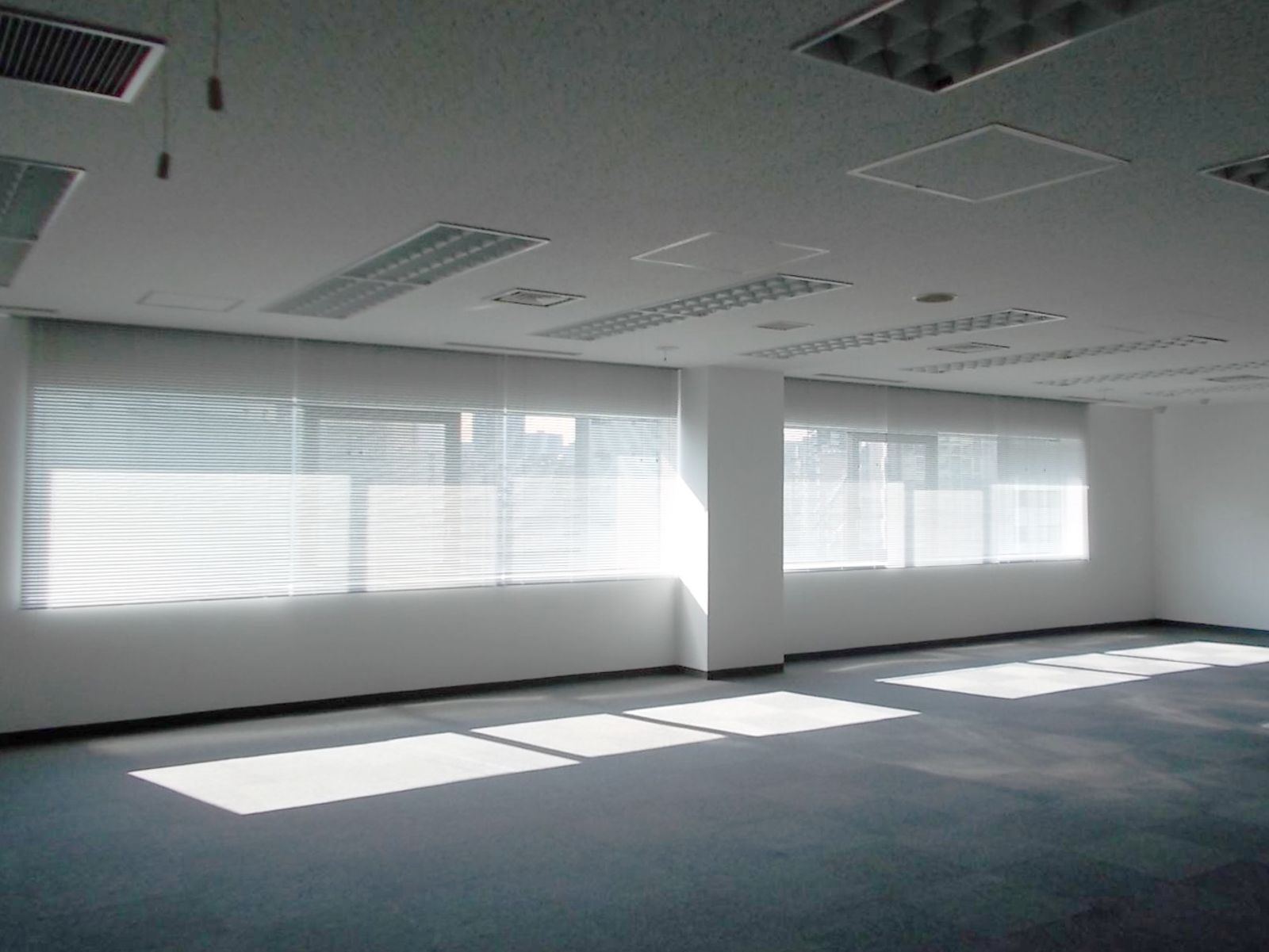 室内(6階)