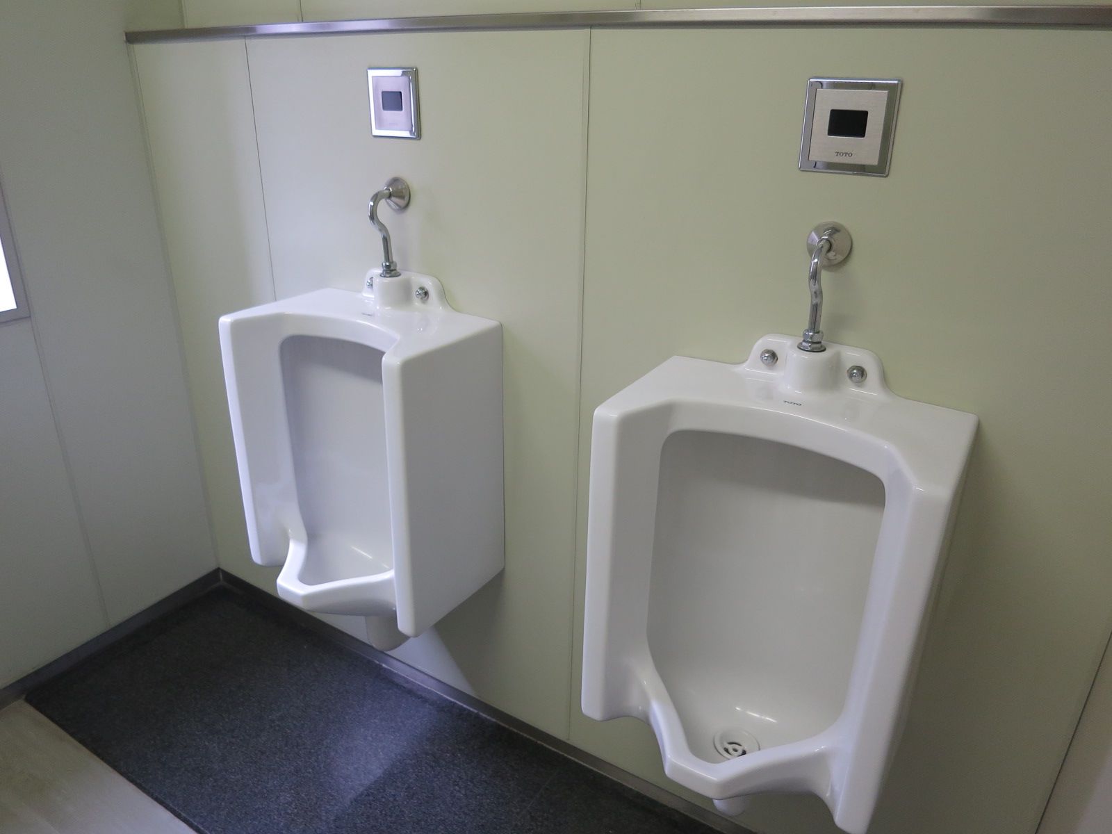 男性用お手洗い