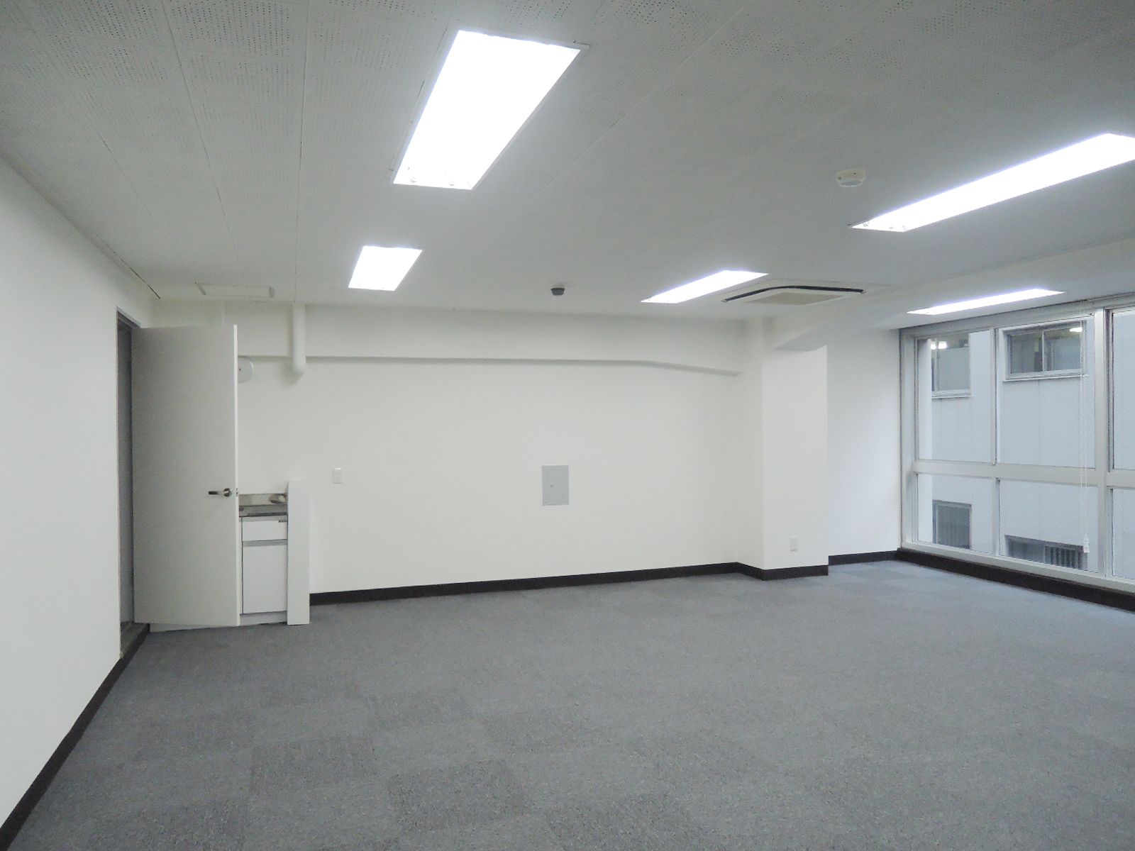 オフィス室内参考画像（4階）