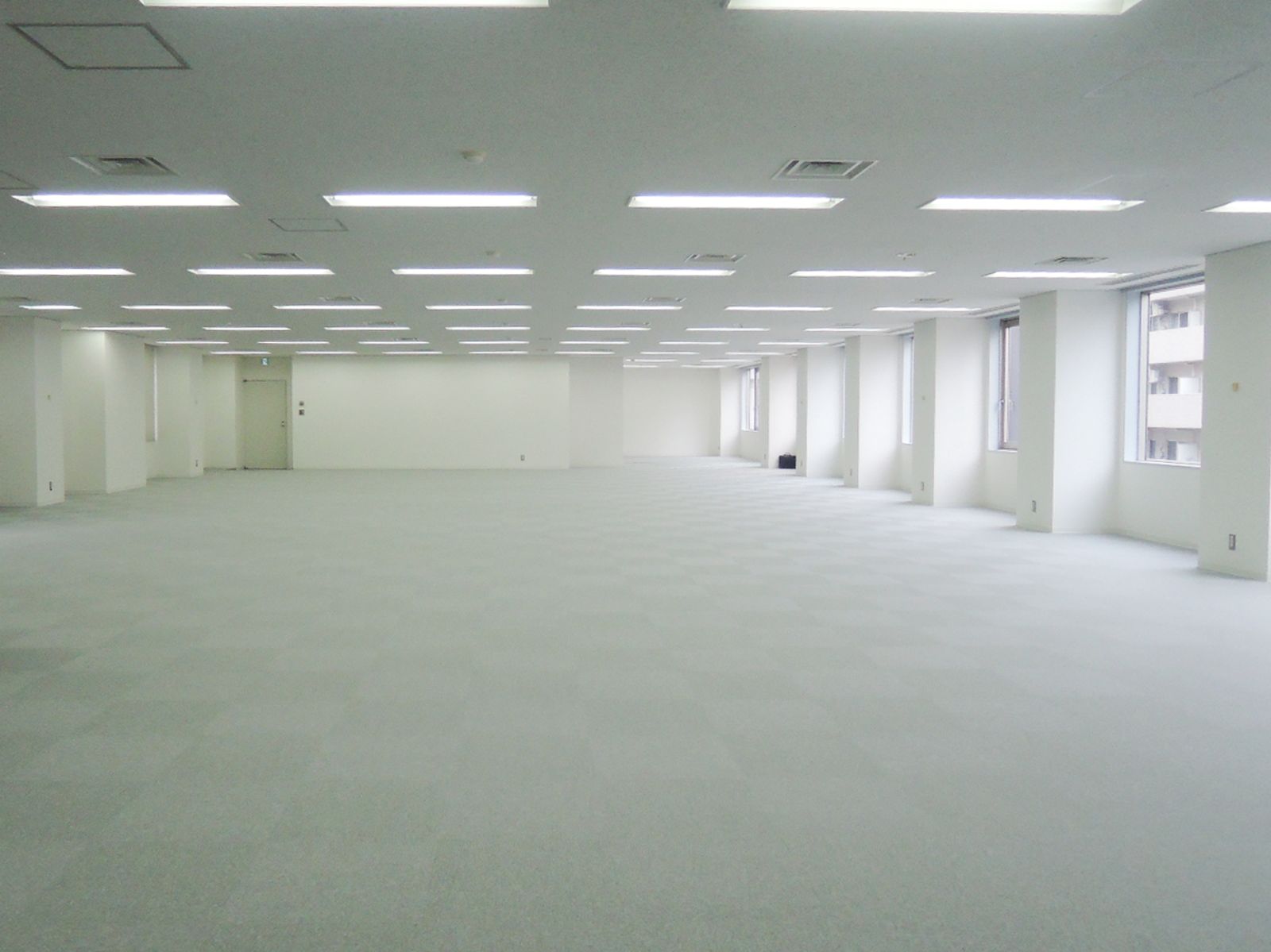 無柱空間で開放的