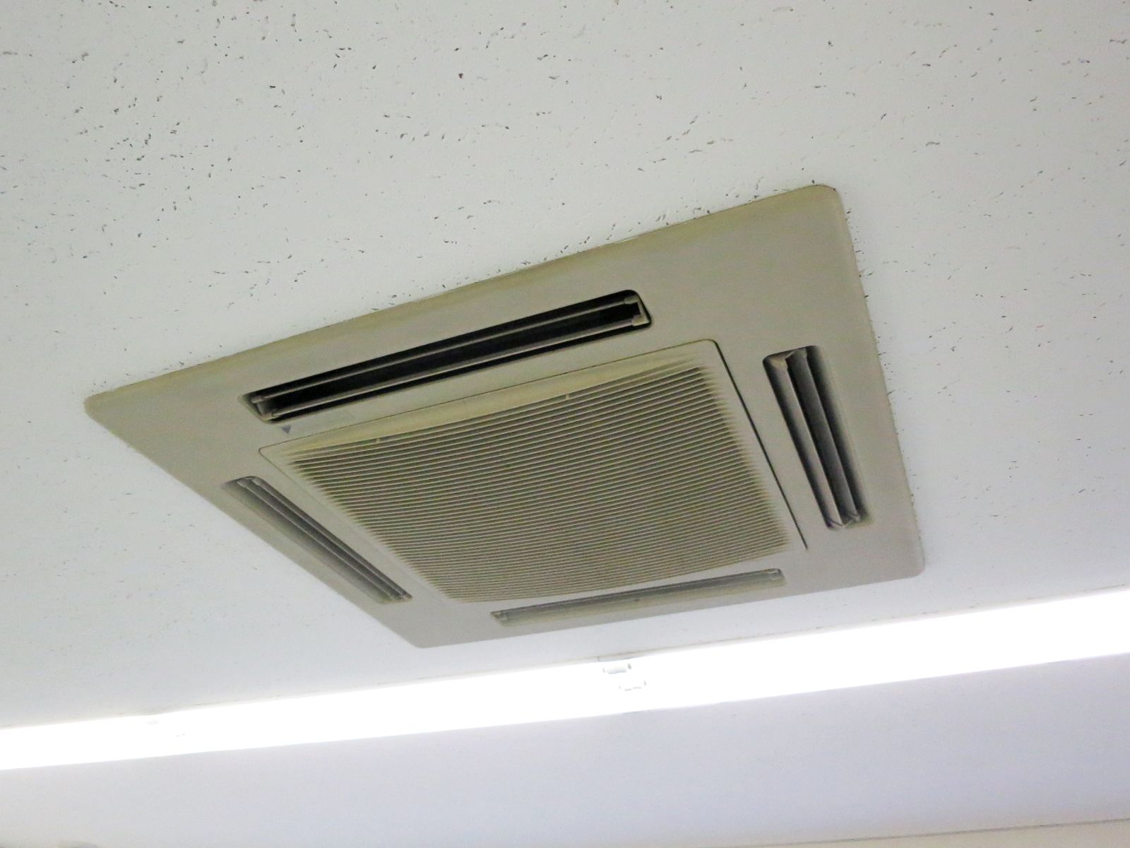 空調