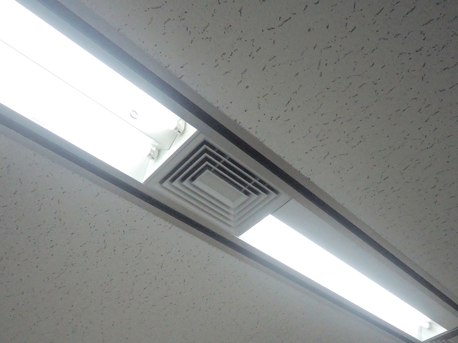 空調機器