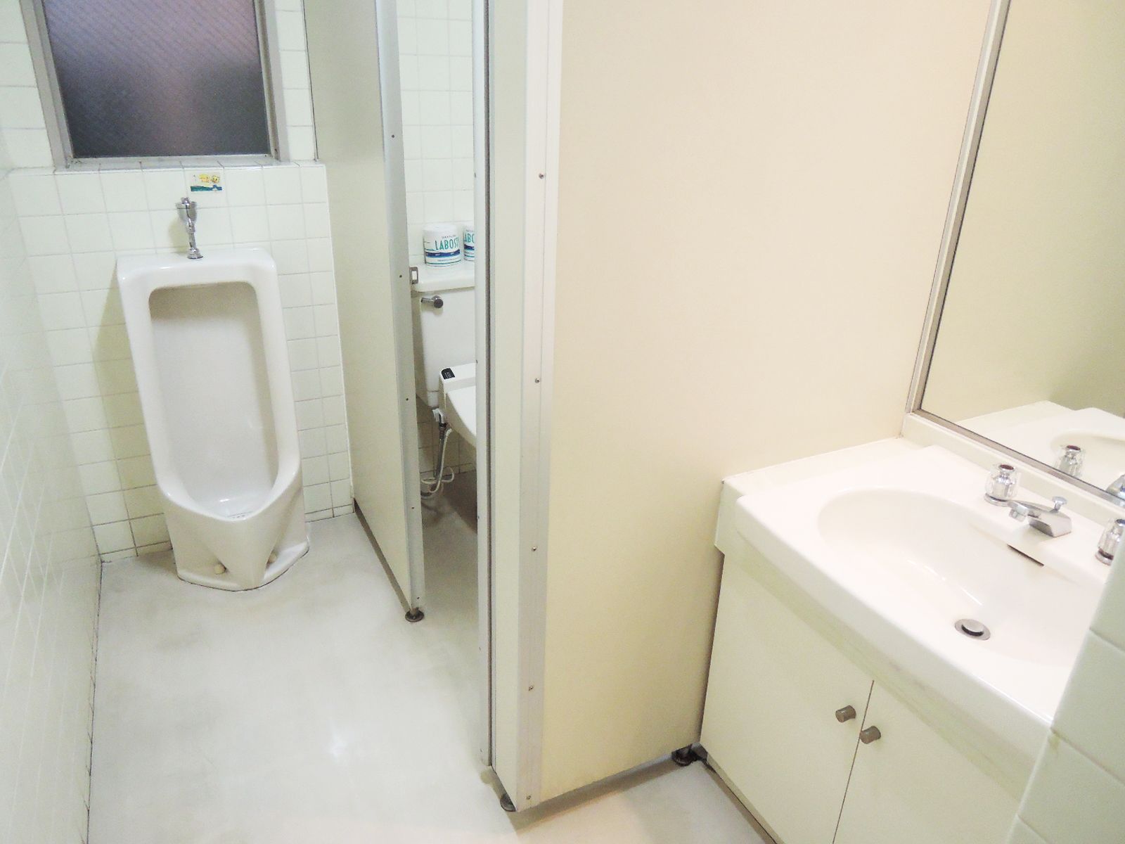 男性用トイレ