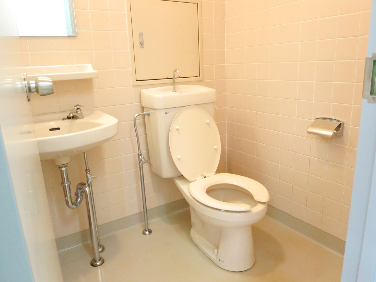 トイレ個室