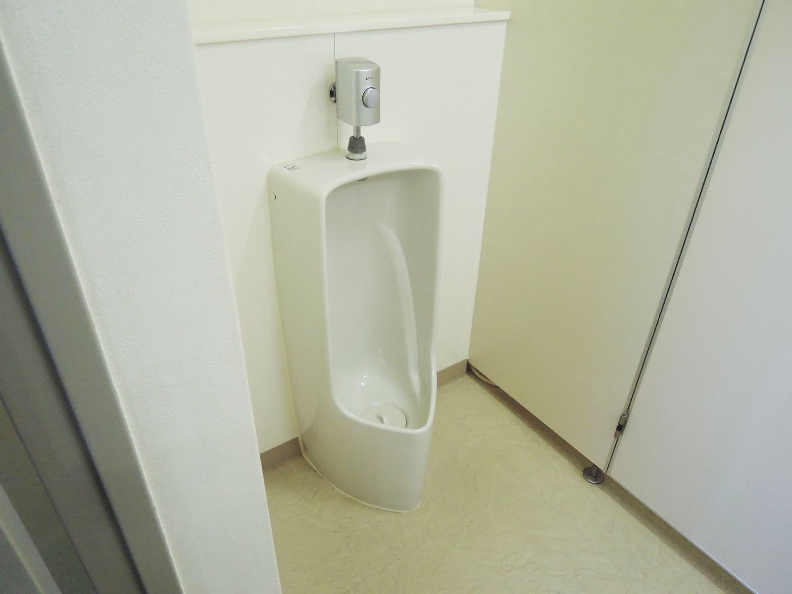 男性用トイレ