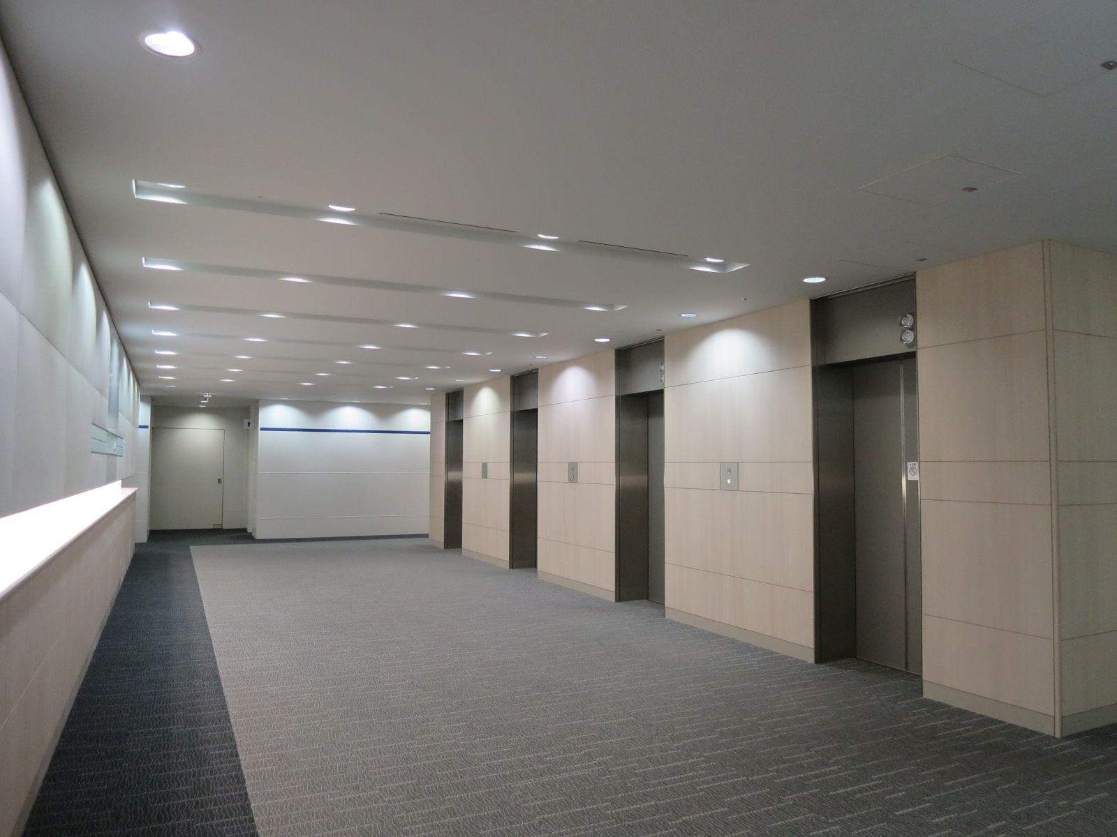 エレベーターホール