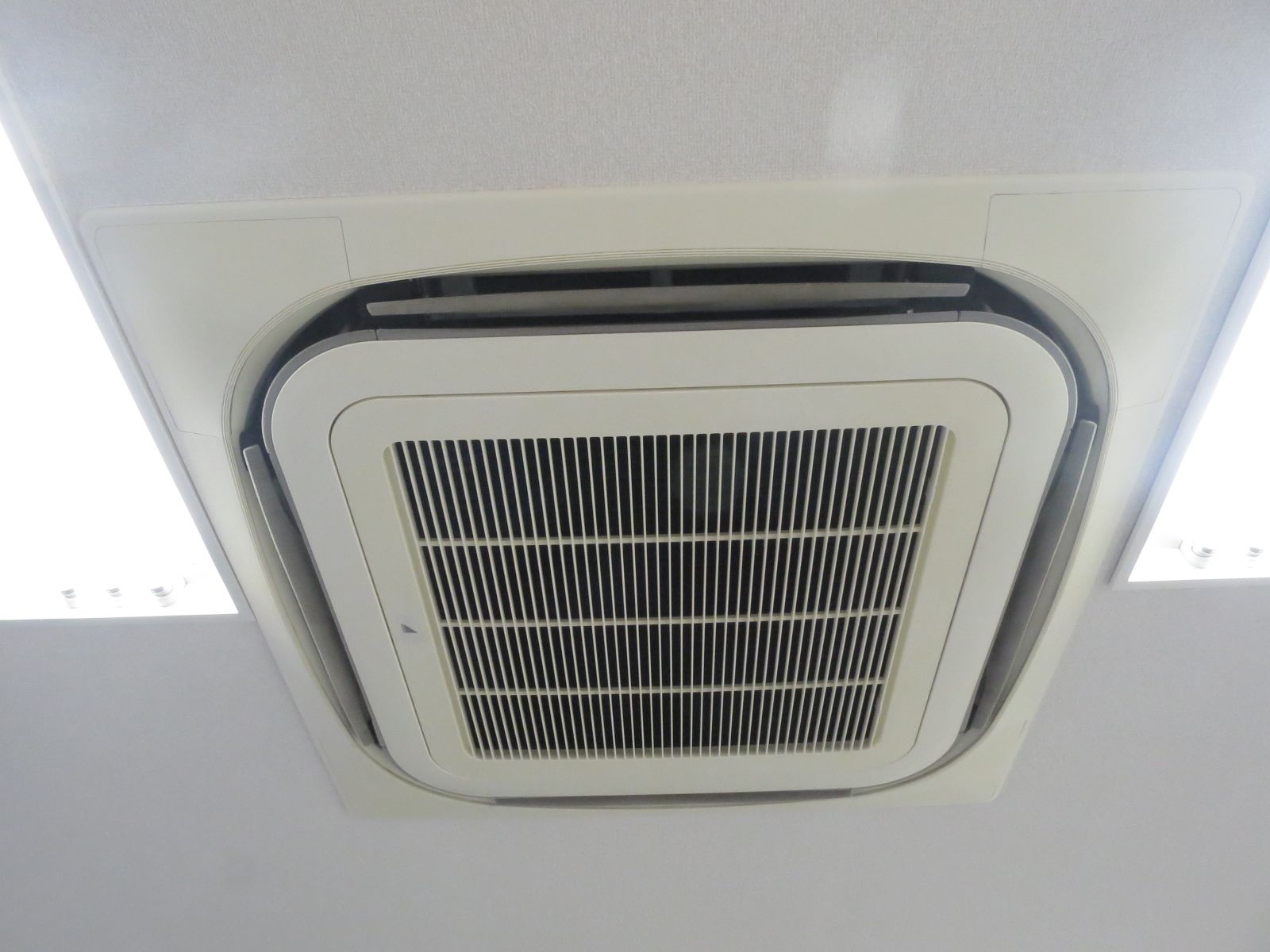空調機器