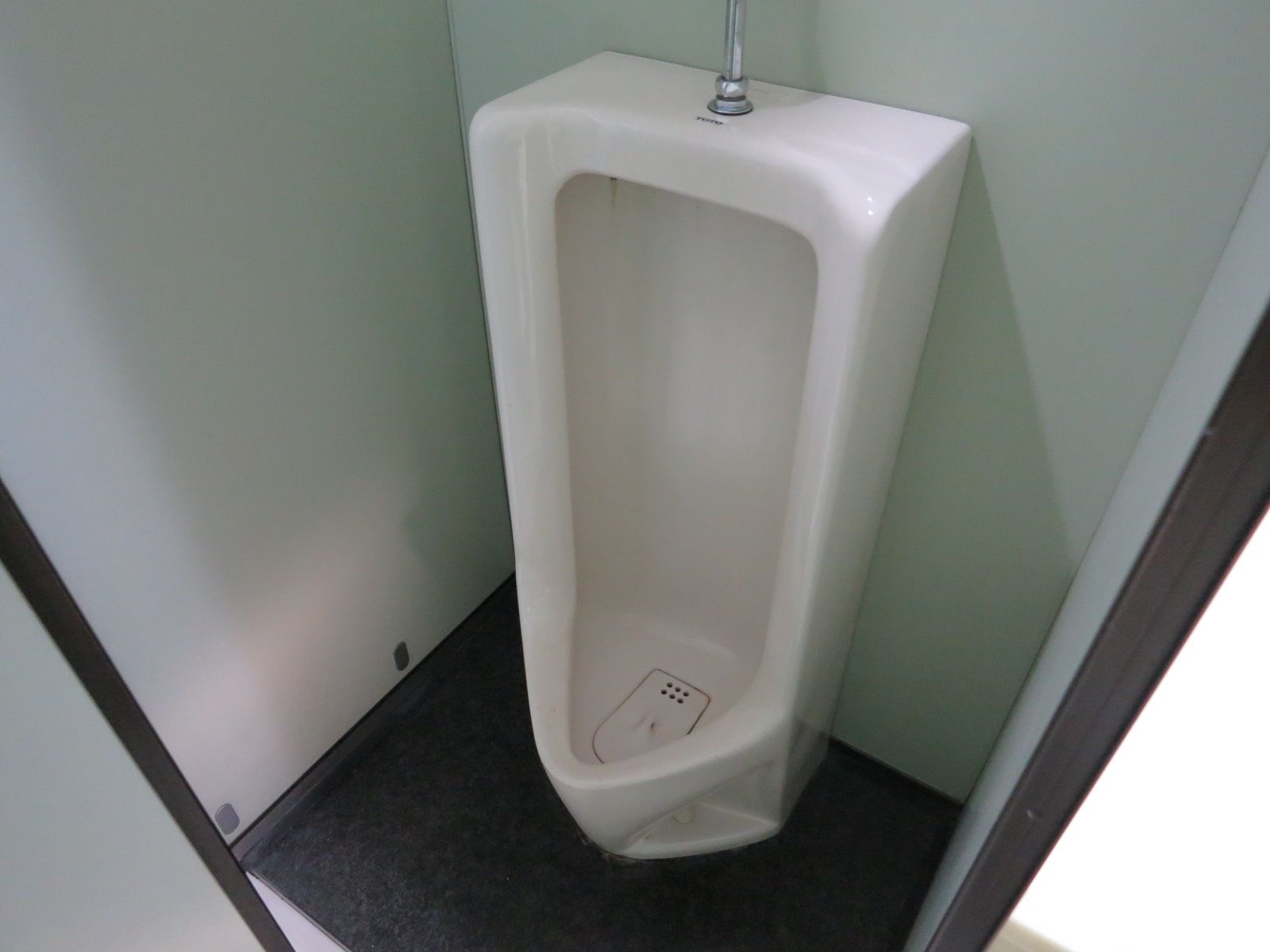 男性用トイレ