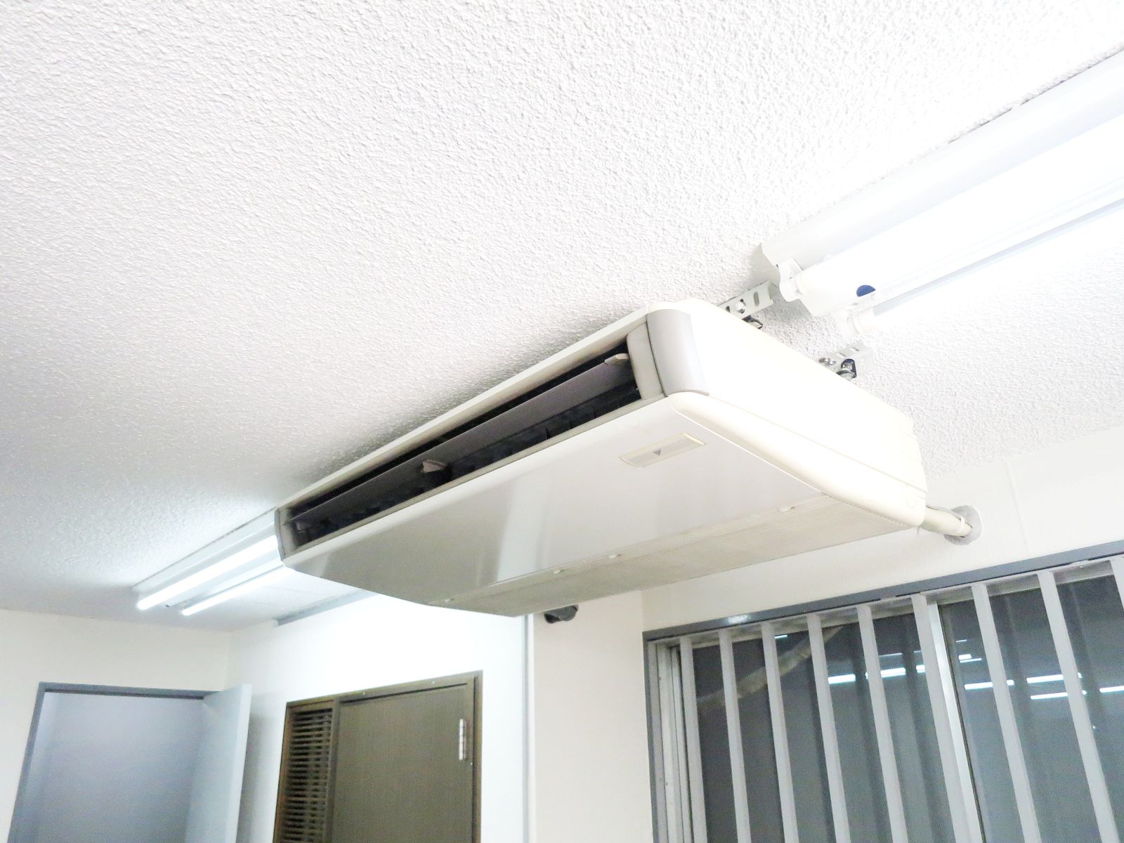 空調機器