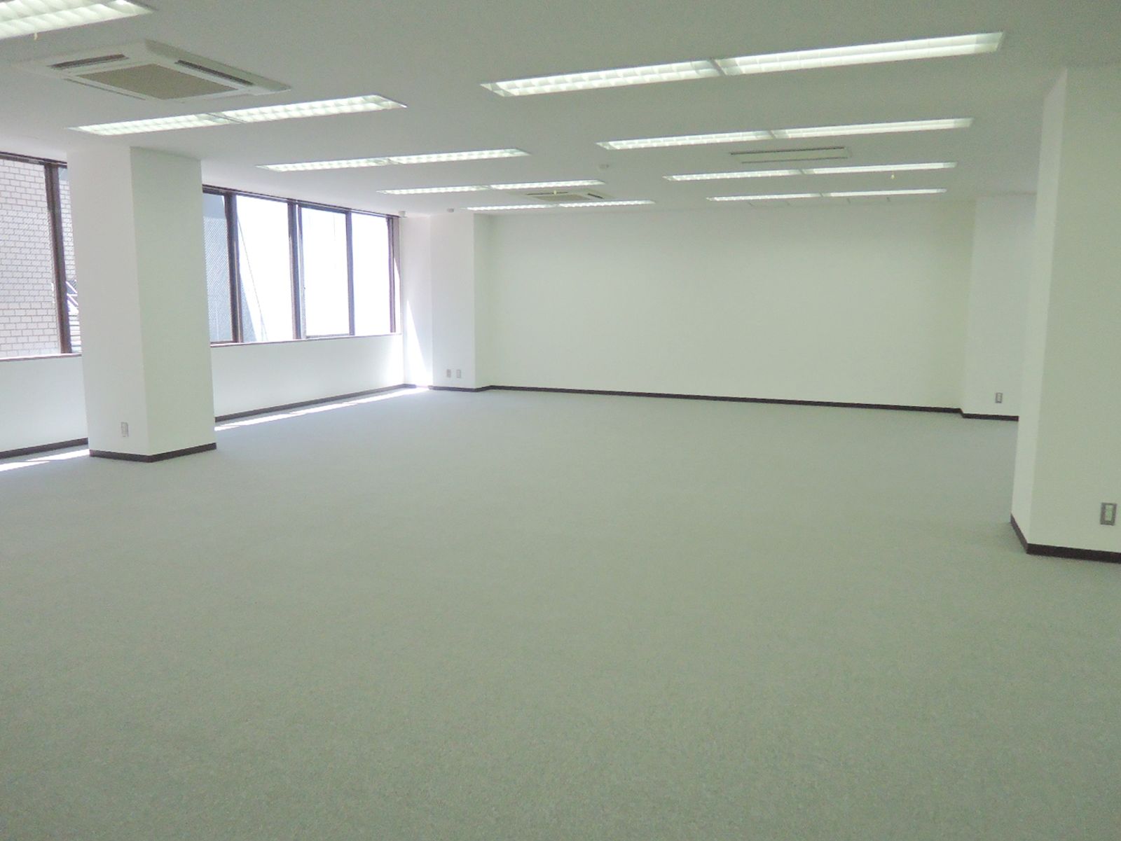 オフィス室内参考画像（6階）