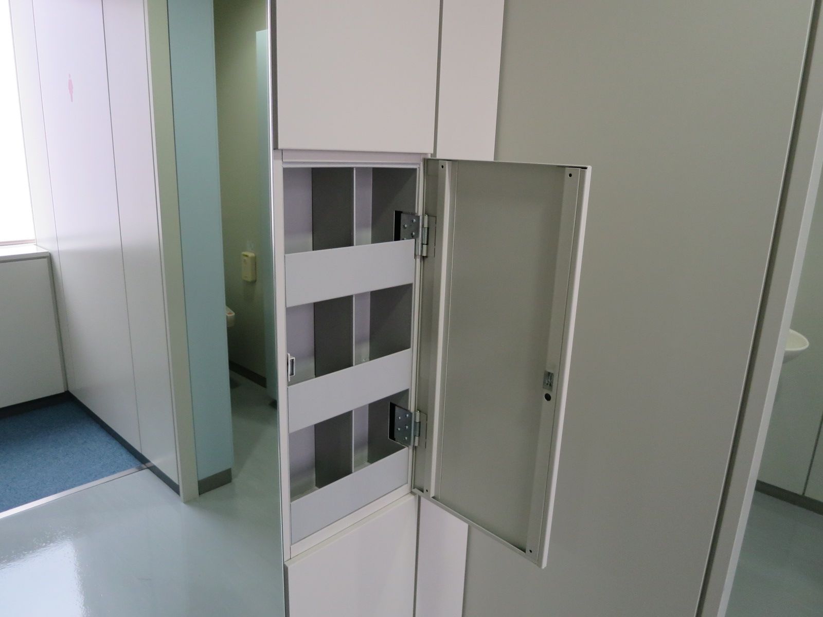 女性トイレ収納