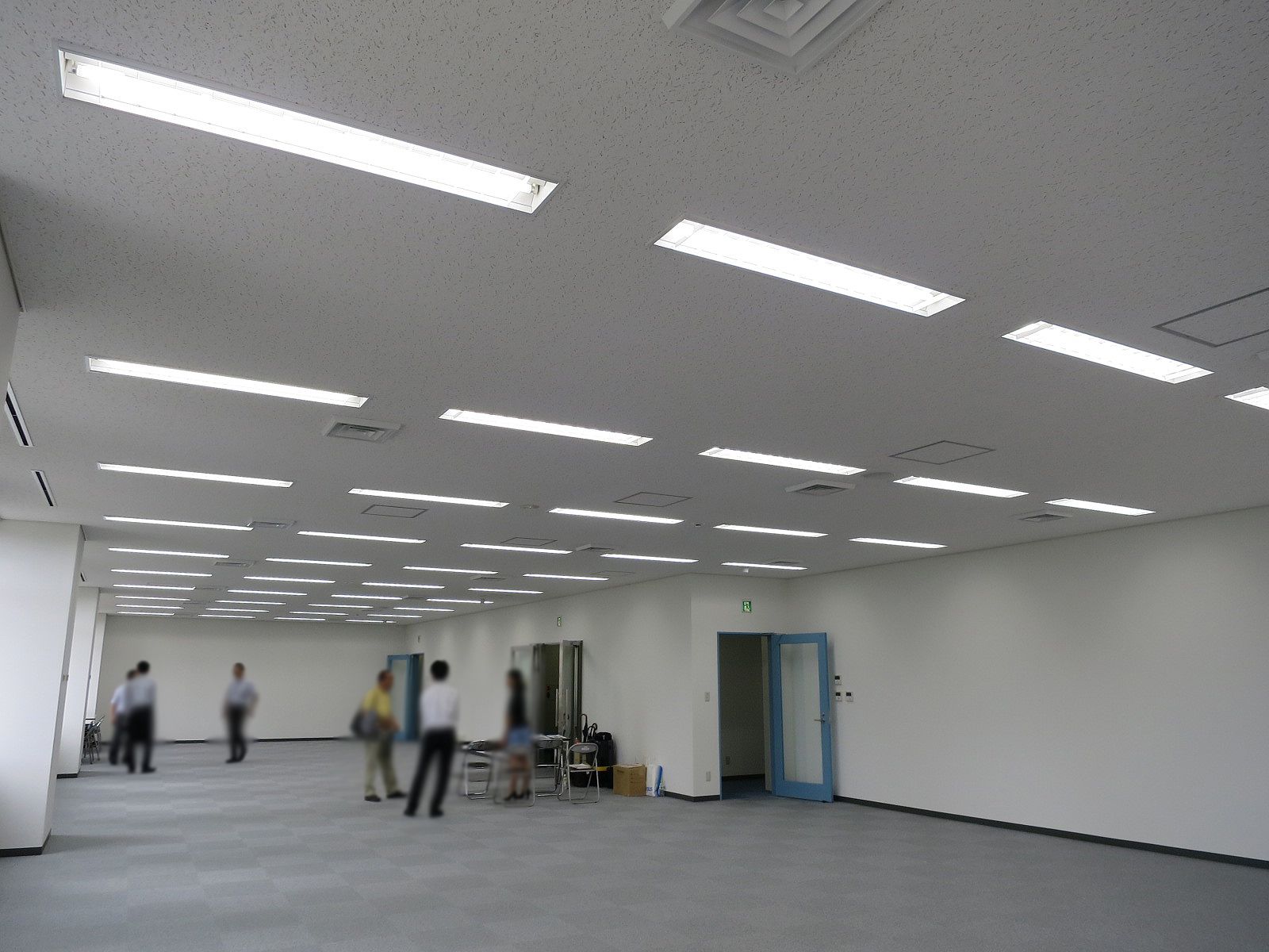 明るいオフィス