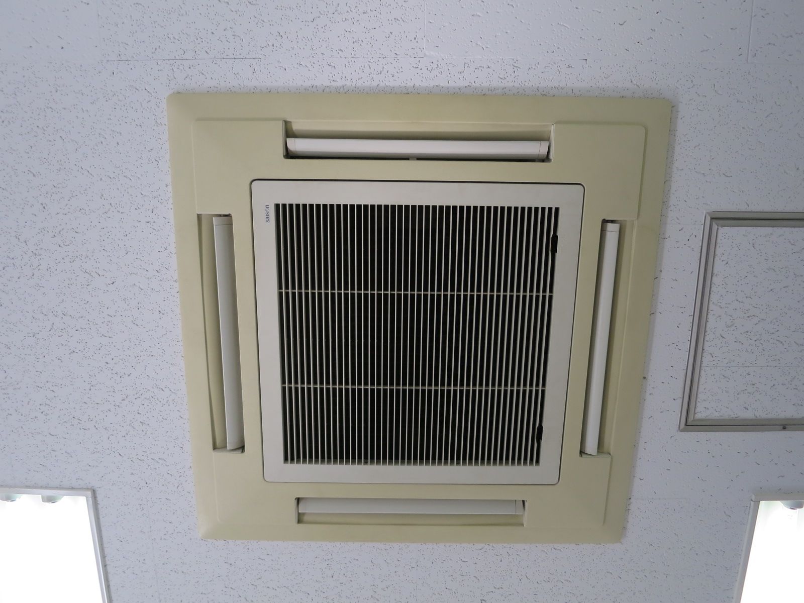 空調
