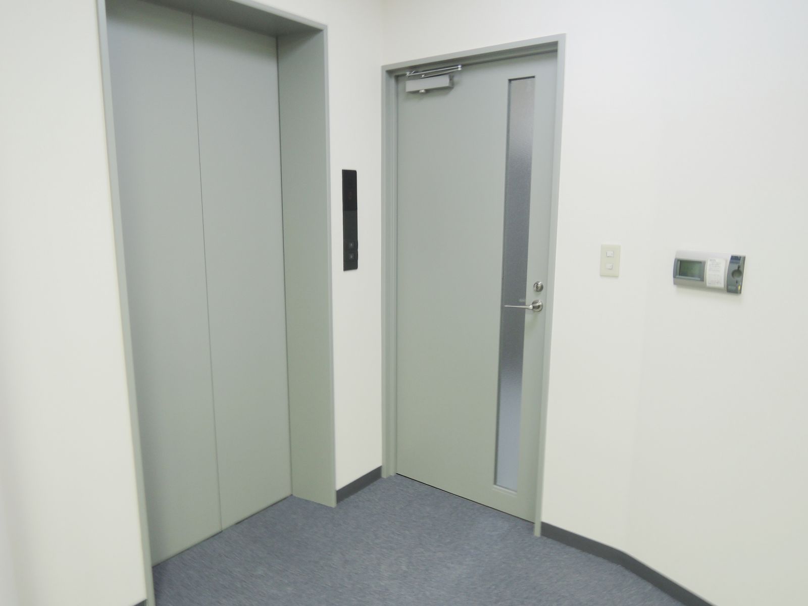 エレベーターからダイレクトイン
