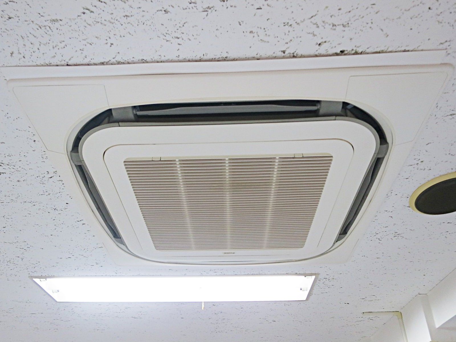 空調機器
