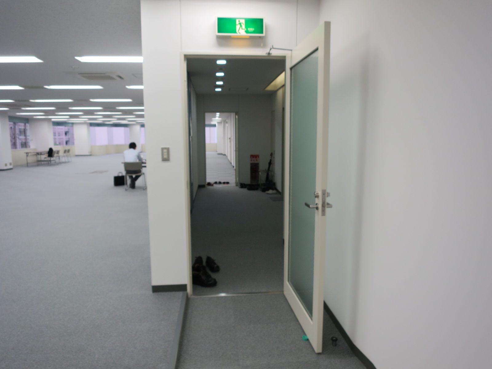 貸室出入口