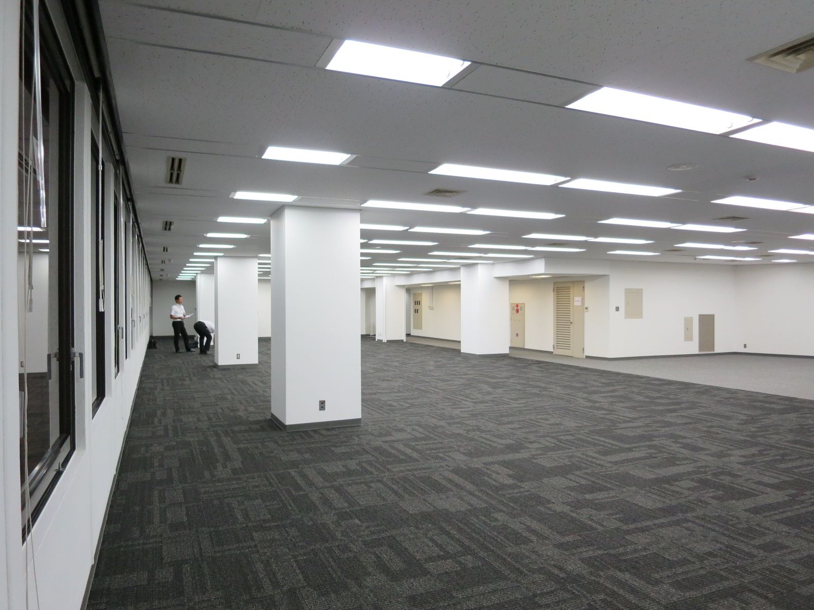 オフィス室内参考画像
