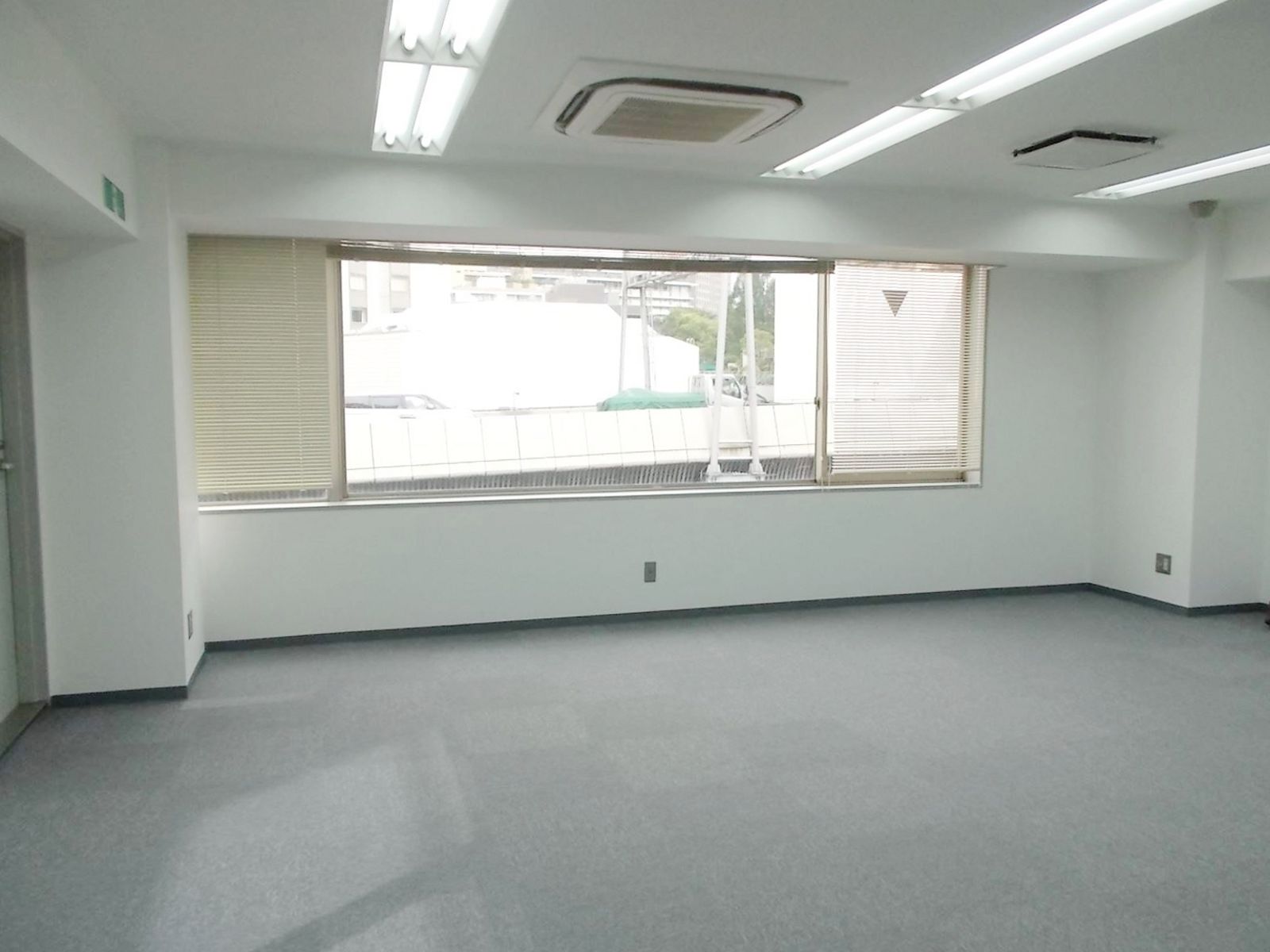 オフィス室内参考画像(6階)