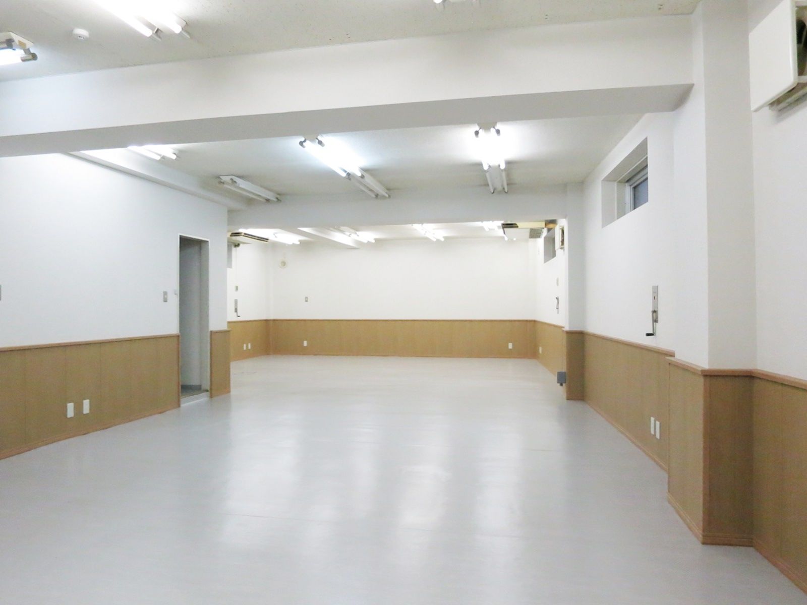 オフィス室内参考画像（地下1階）