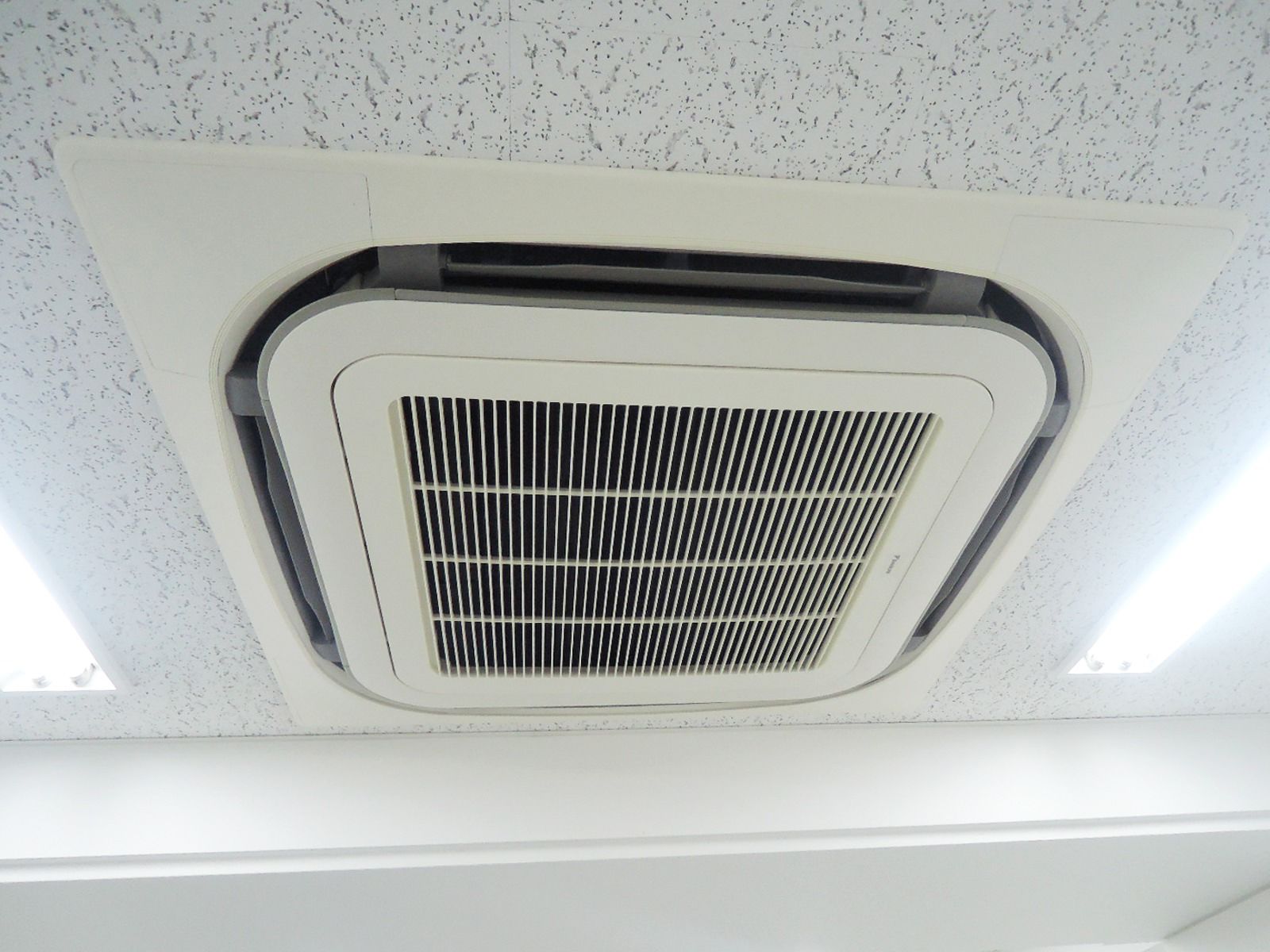 空調機器