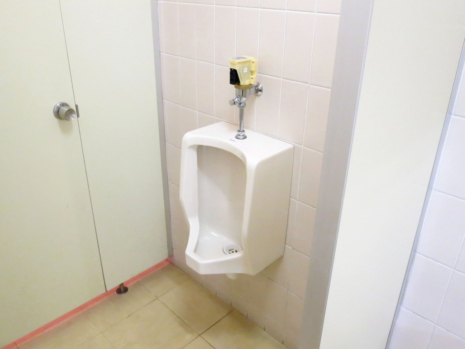 男性用トイレ