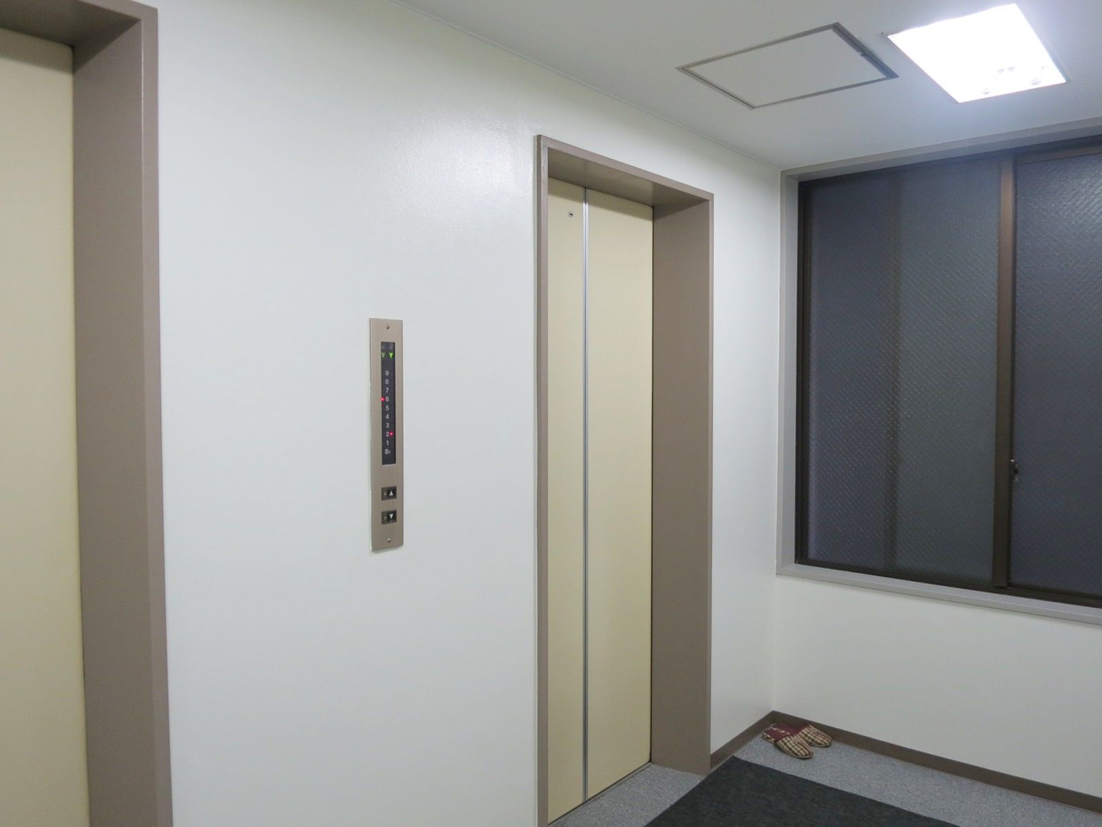 エレベーターホール