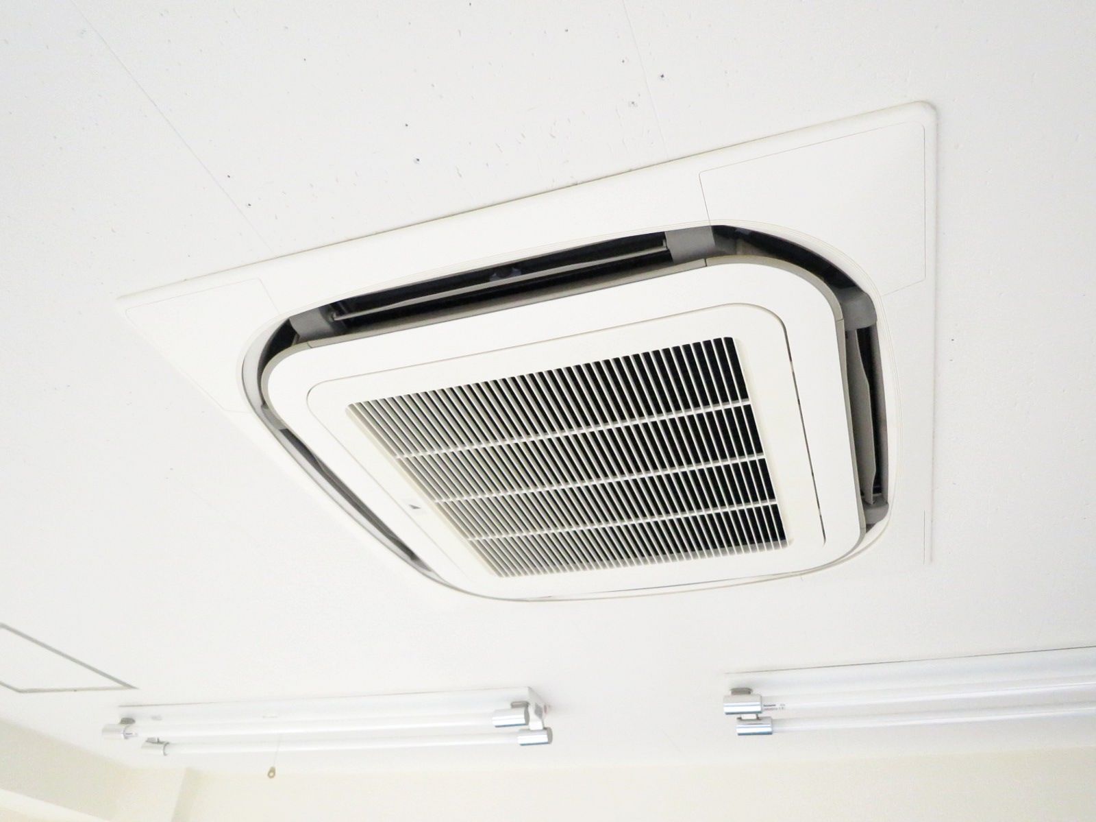 空調機器