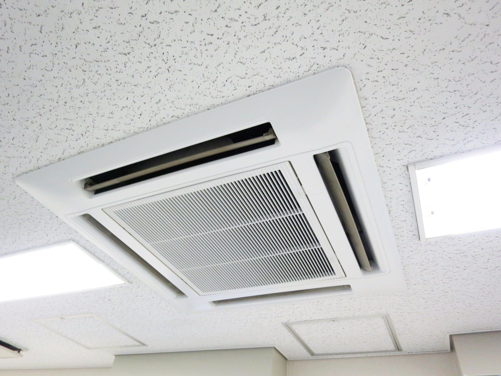 空調機器