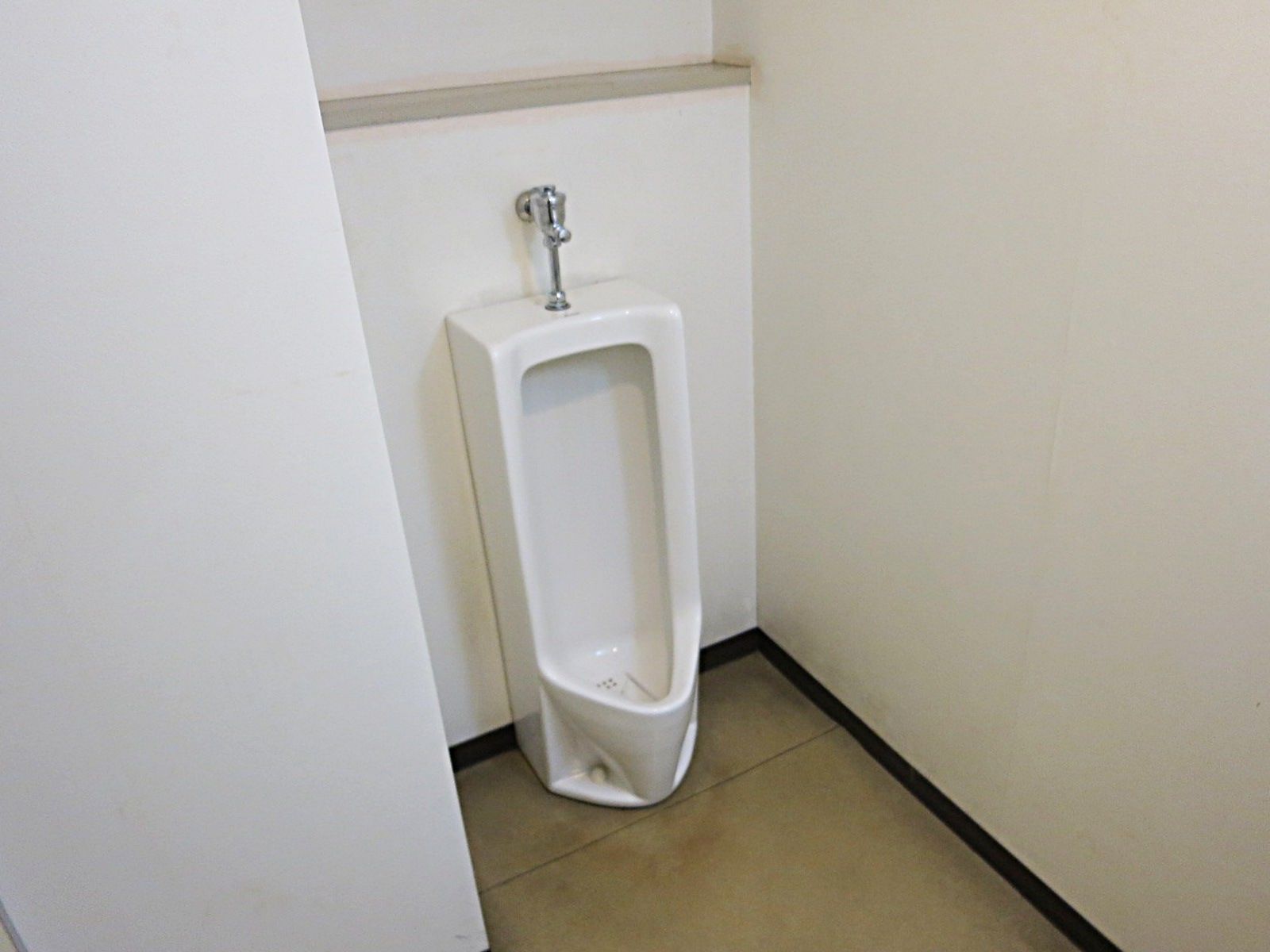 男性用トイレ