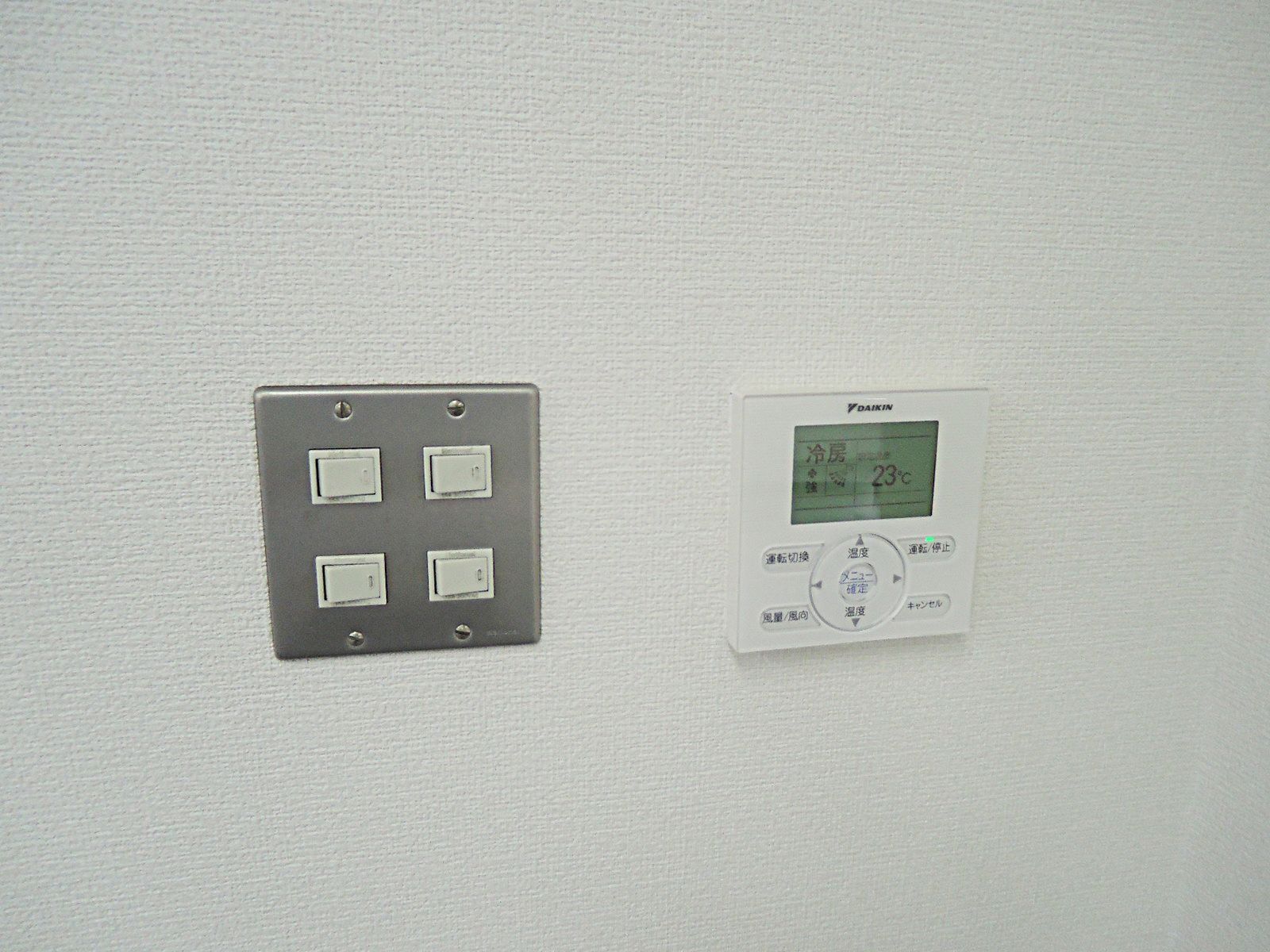 スイッチ類
