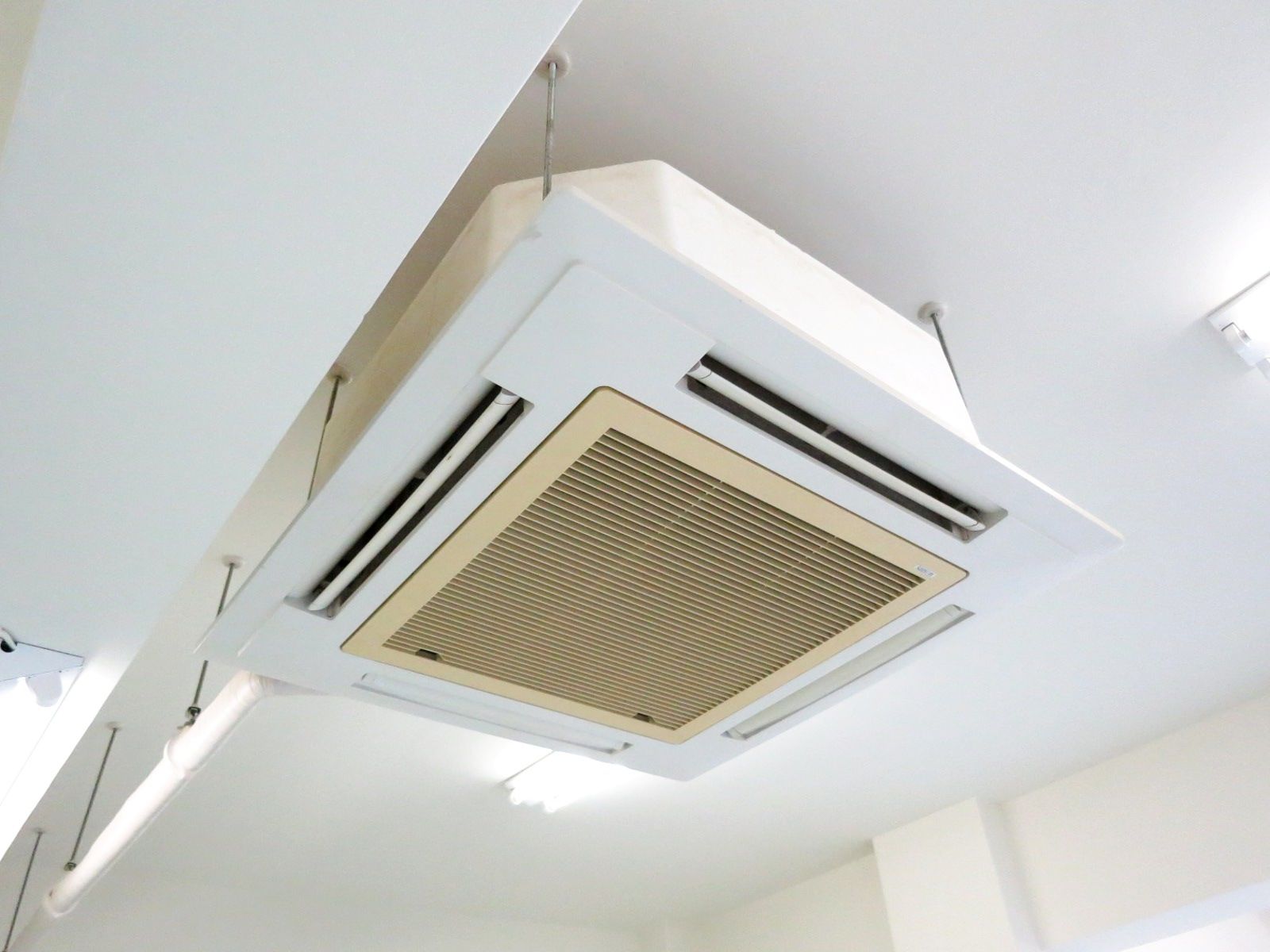 空調機器