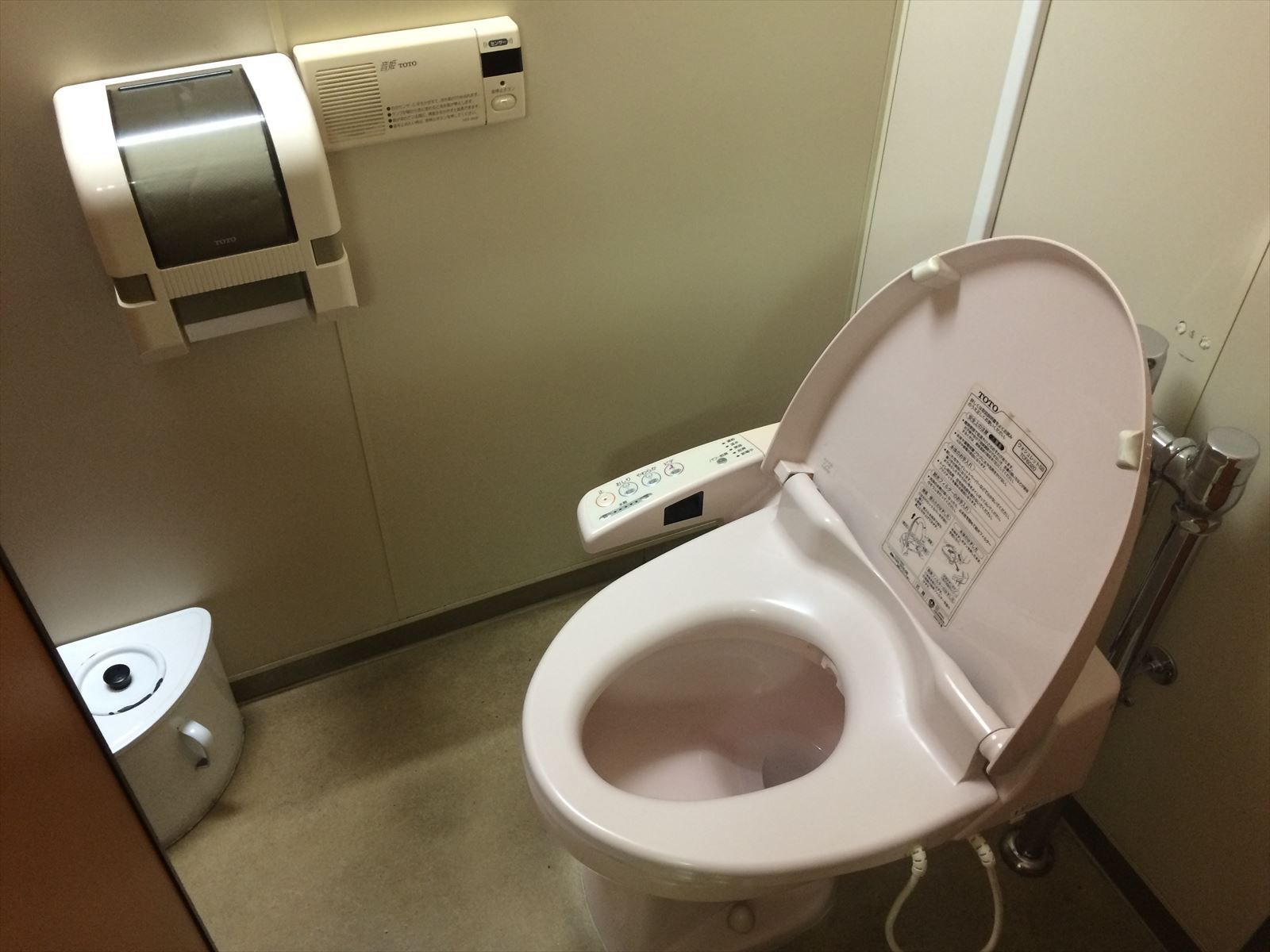 個室トイレ