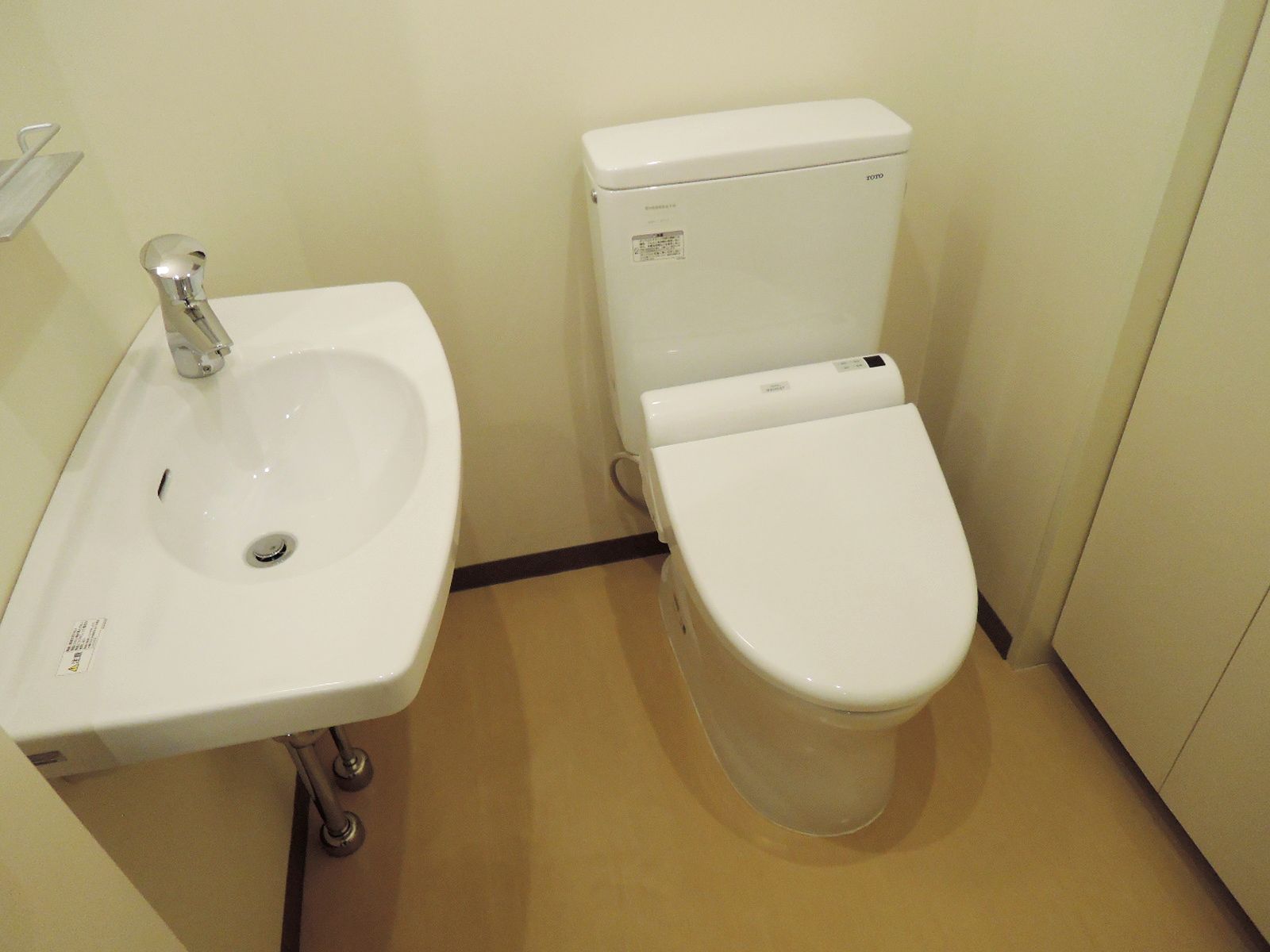 トイレ個室