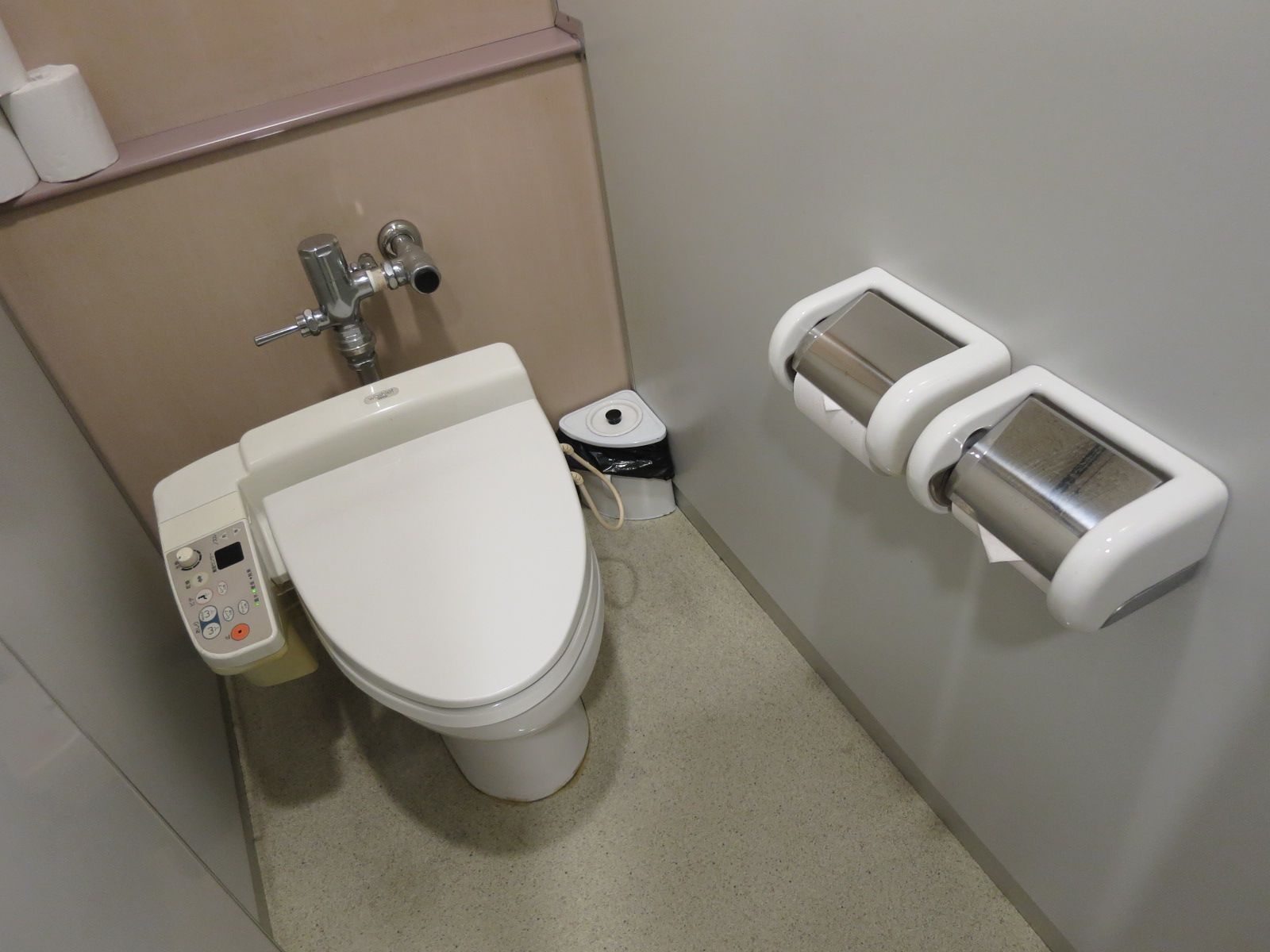 トイレ個室