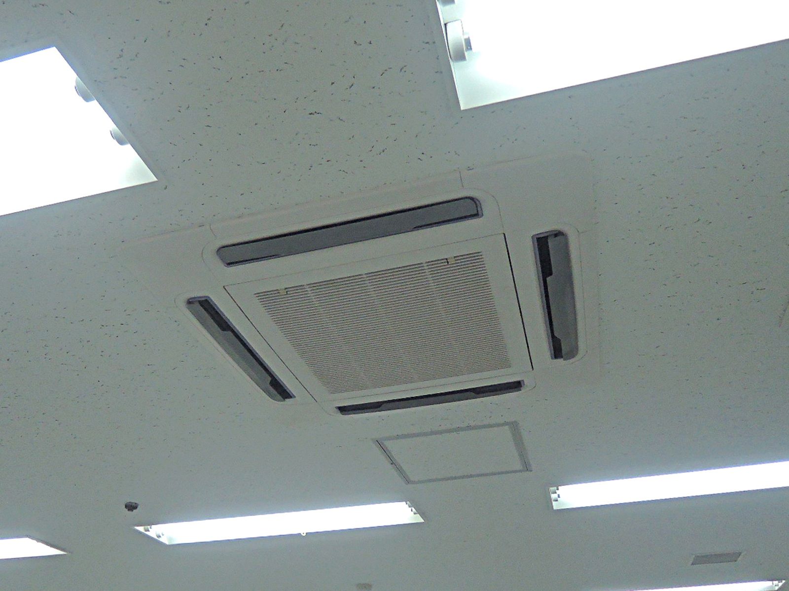 空調機器
