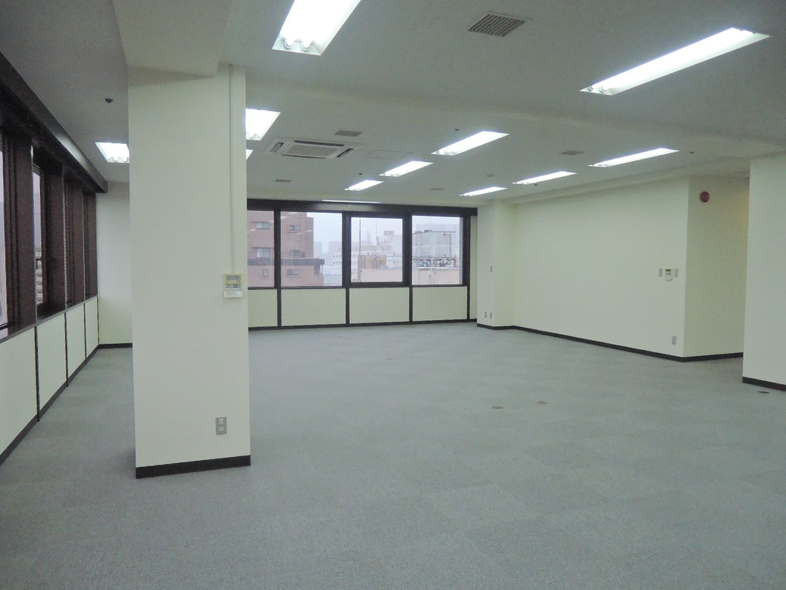 オフィス室内参考画像（10階）