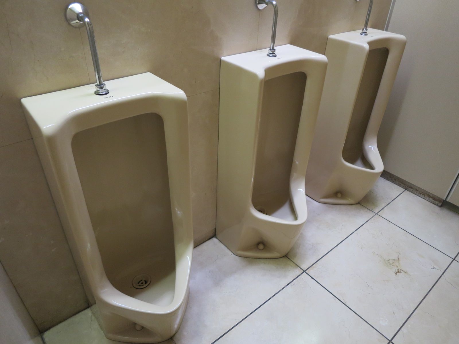 男性用トイレ