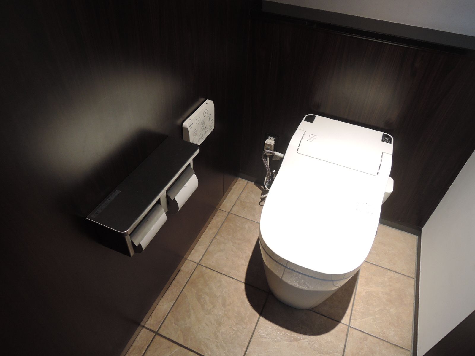 男女別トイレ個室