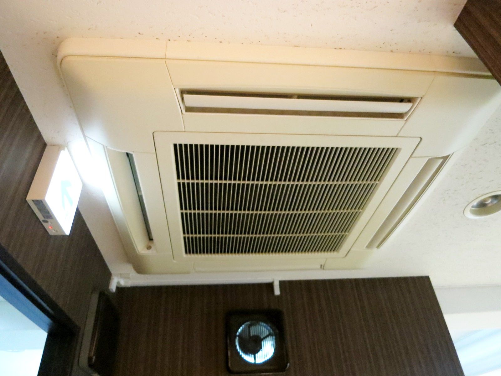 空調機器