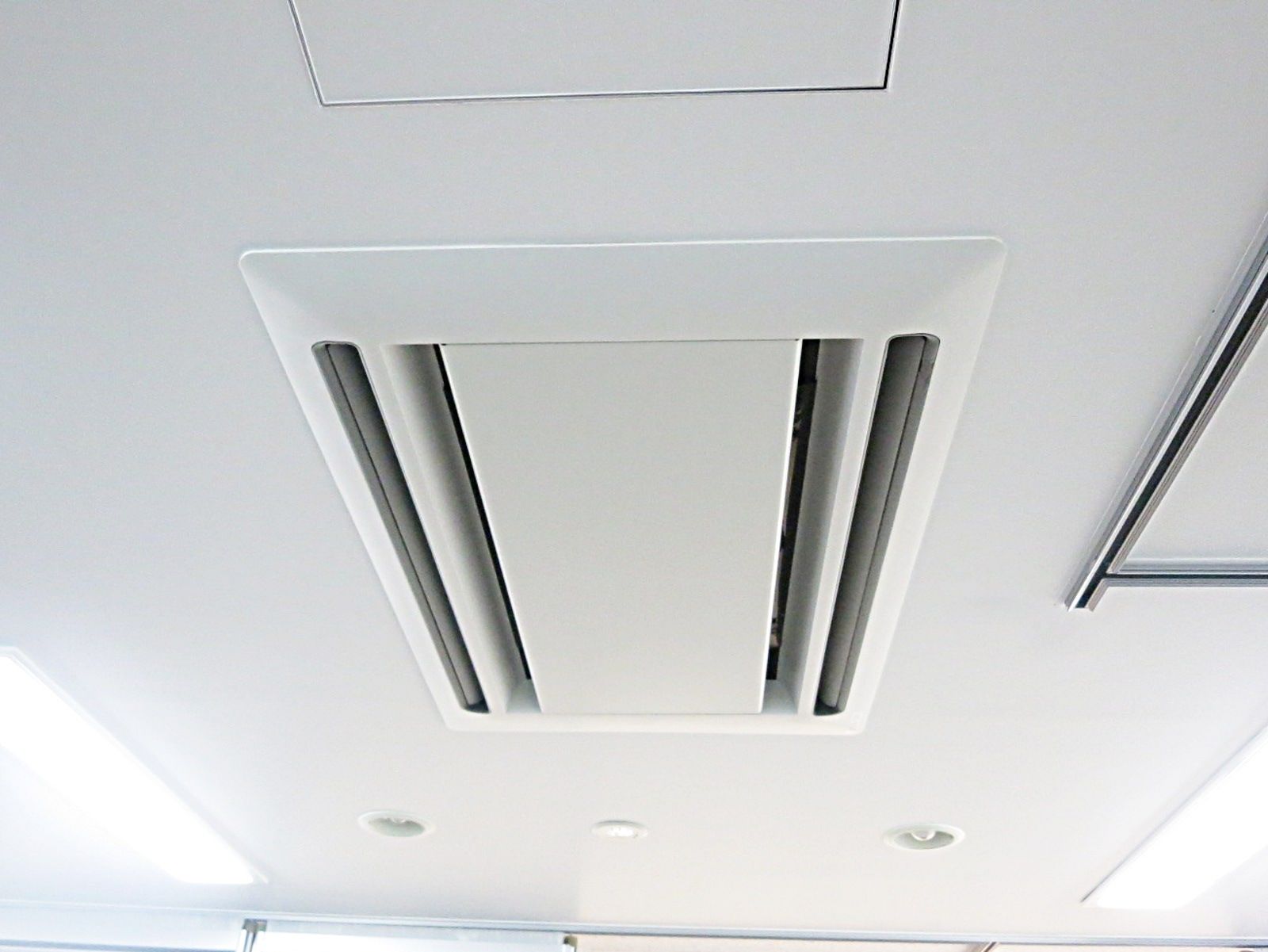 空調機器