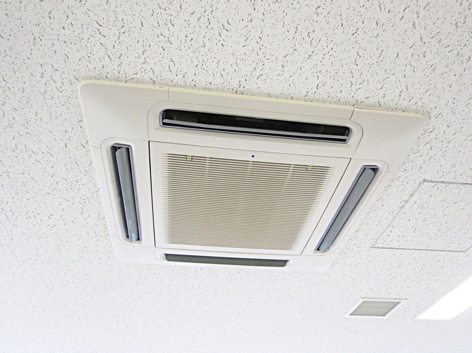 空調機器
