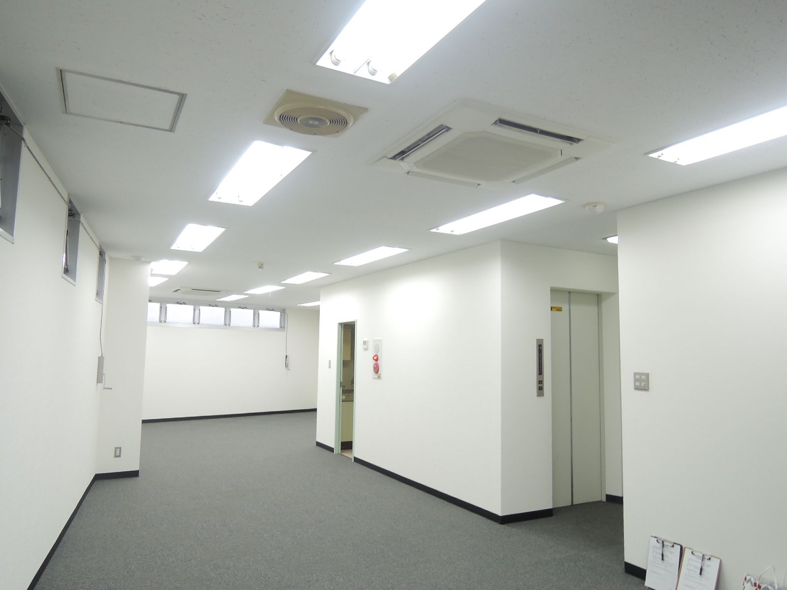 別角度の様子